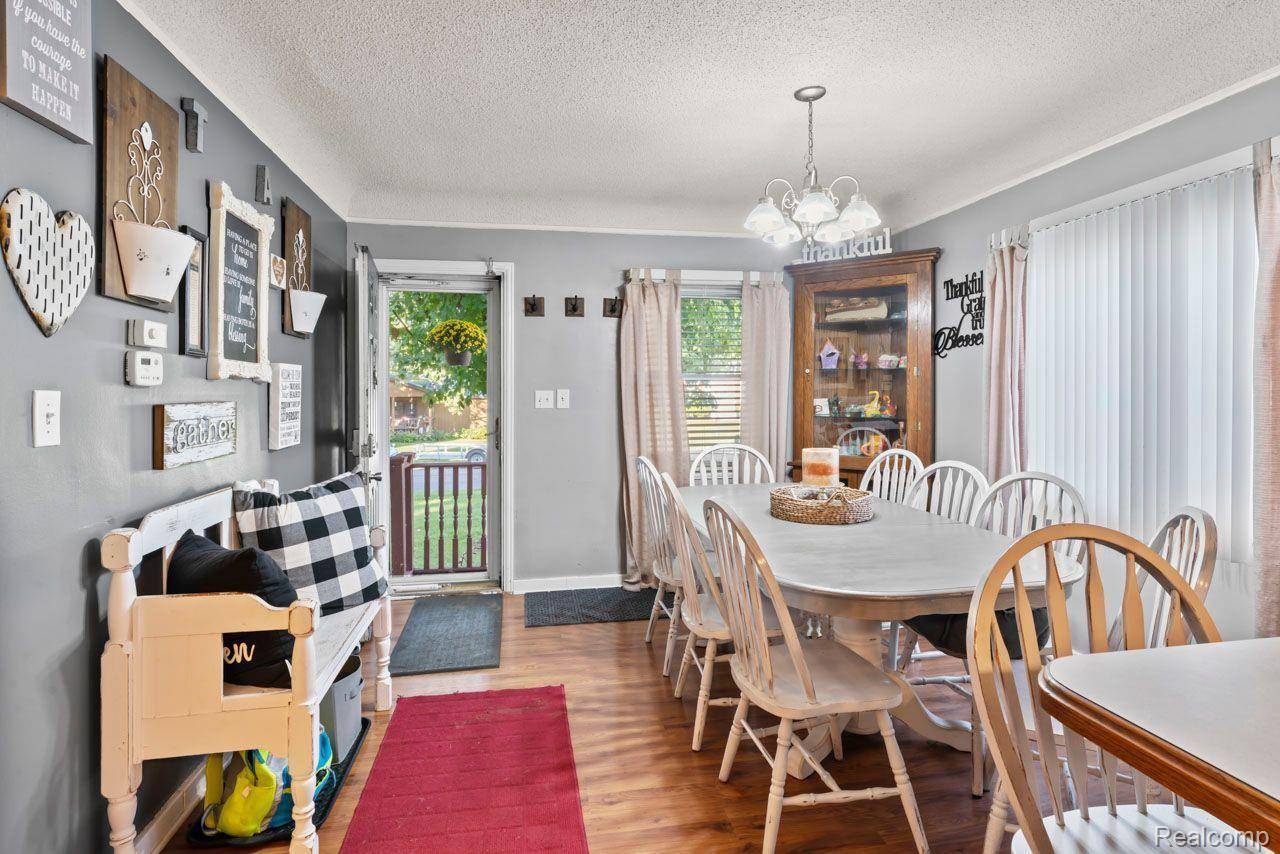 Burton, MI 48509,2488 STOCKBRIDGE ST