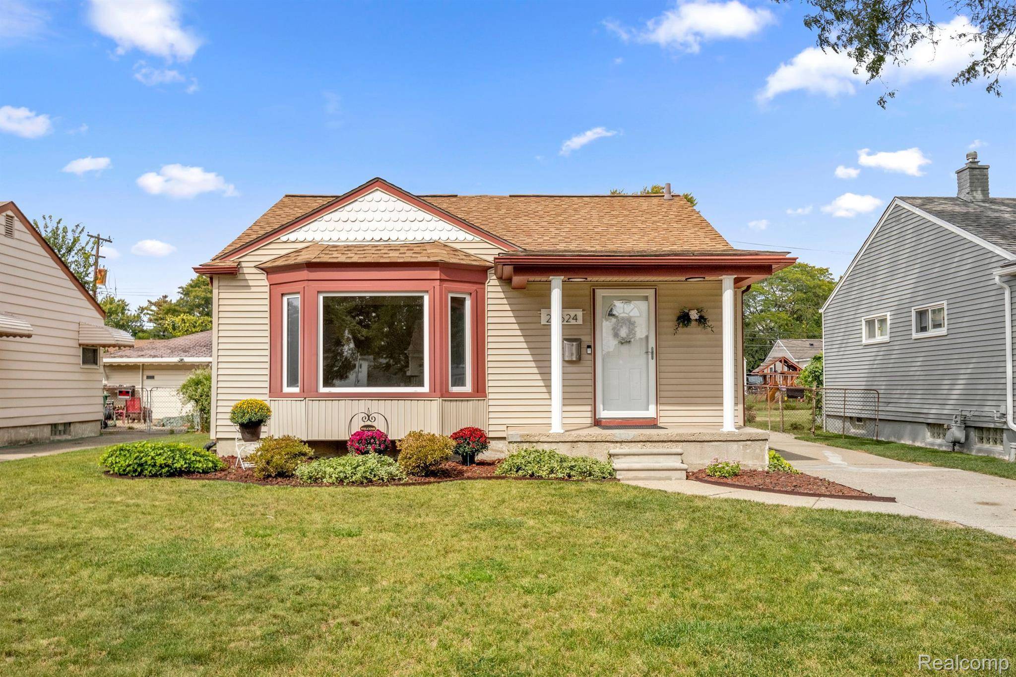 Garden City, MI 48135,29624 ROSSLYN AVE