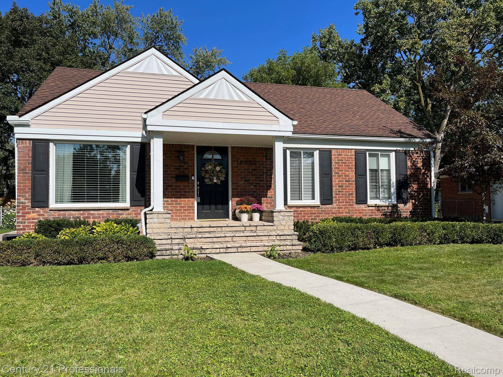 Beverly Hills, MI 48025,16950 BUCKINGHAM AVE