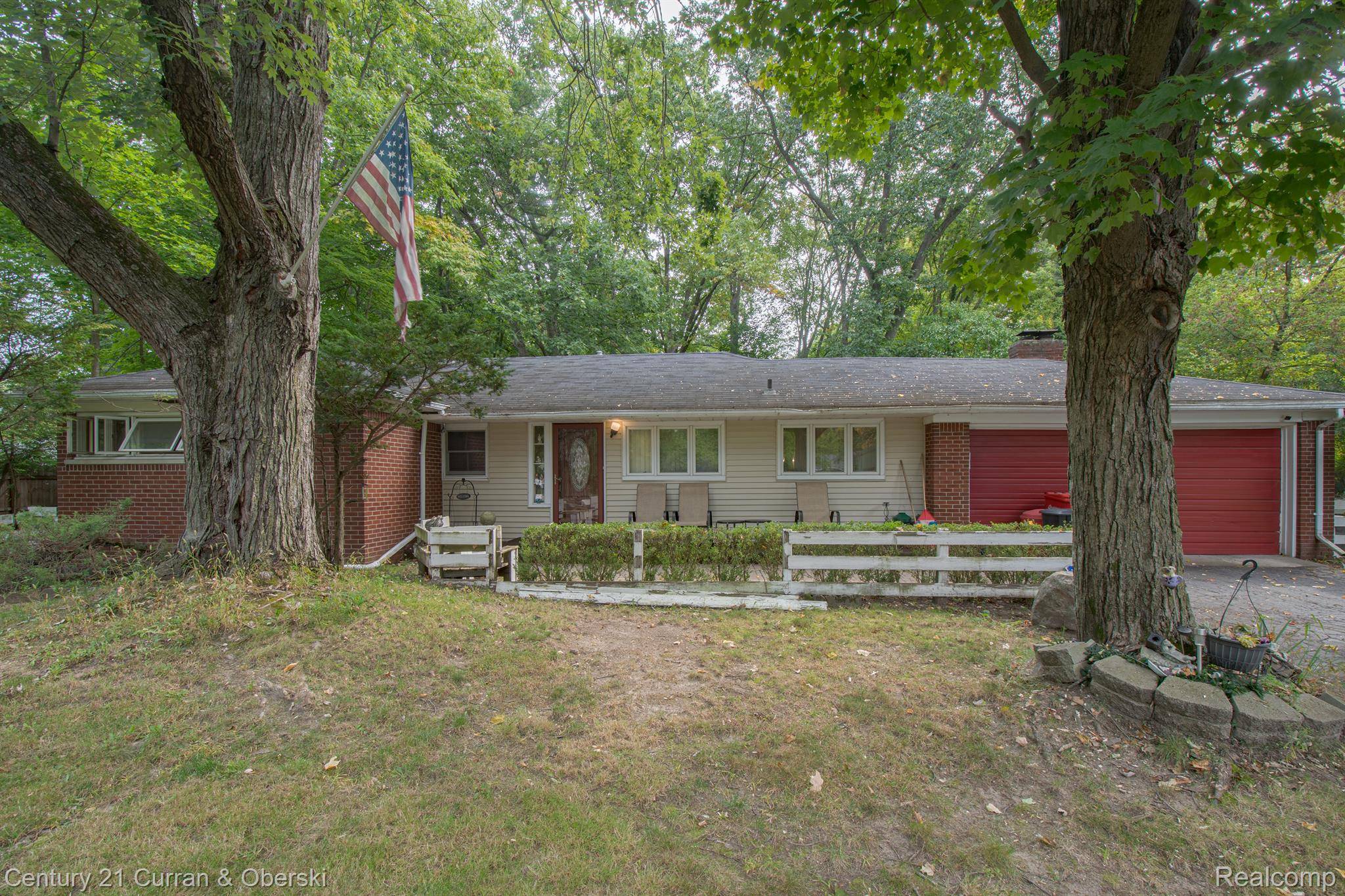 Southfield, MI 48033,23600 OAK GLEN DR