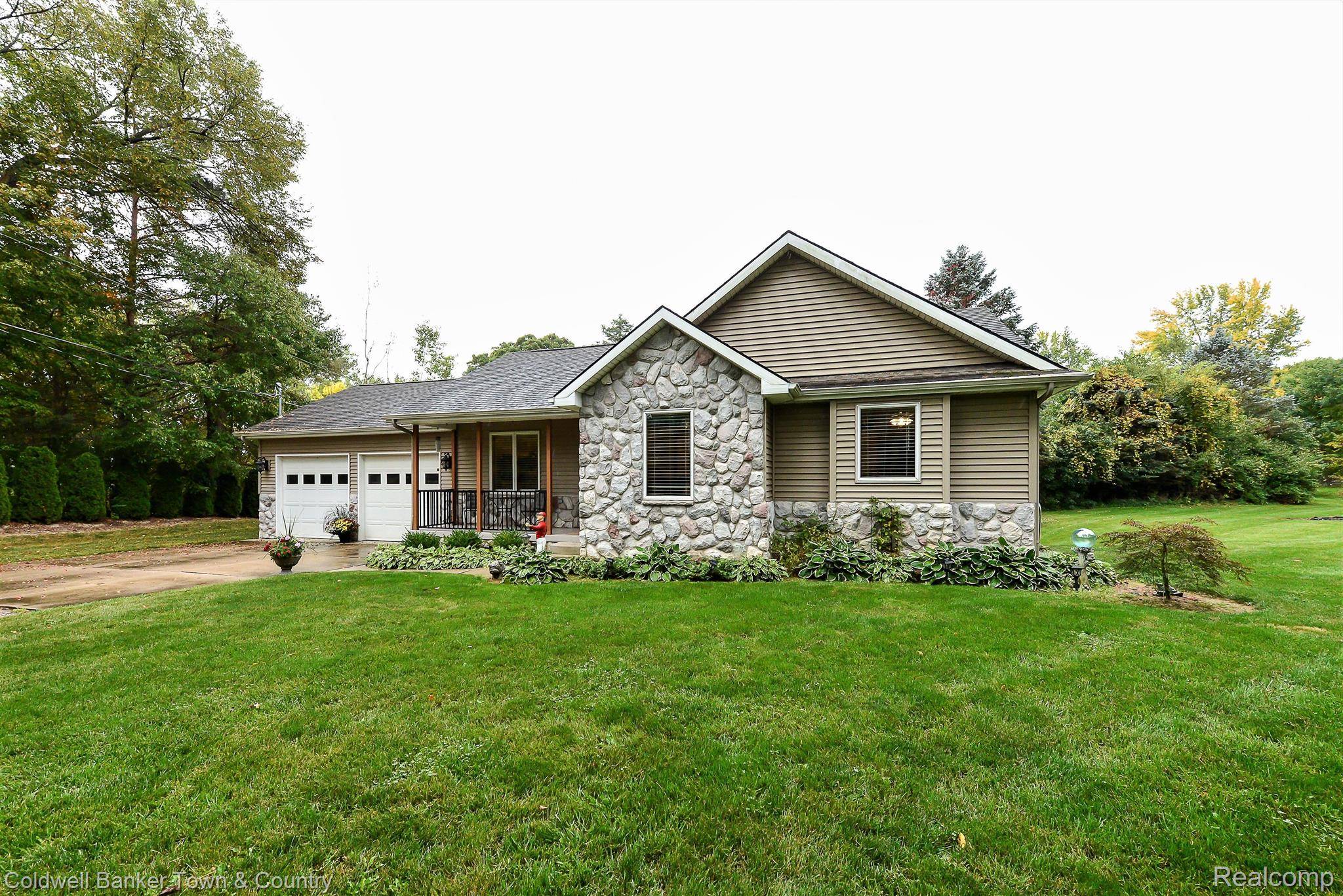 Linden, MI 48451,9519 SILVER LAKE RD