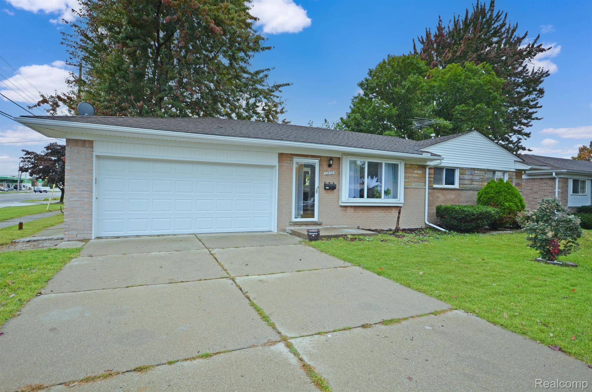 Warren, MI 48088,29111 Malvina DR