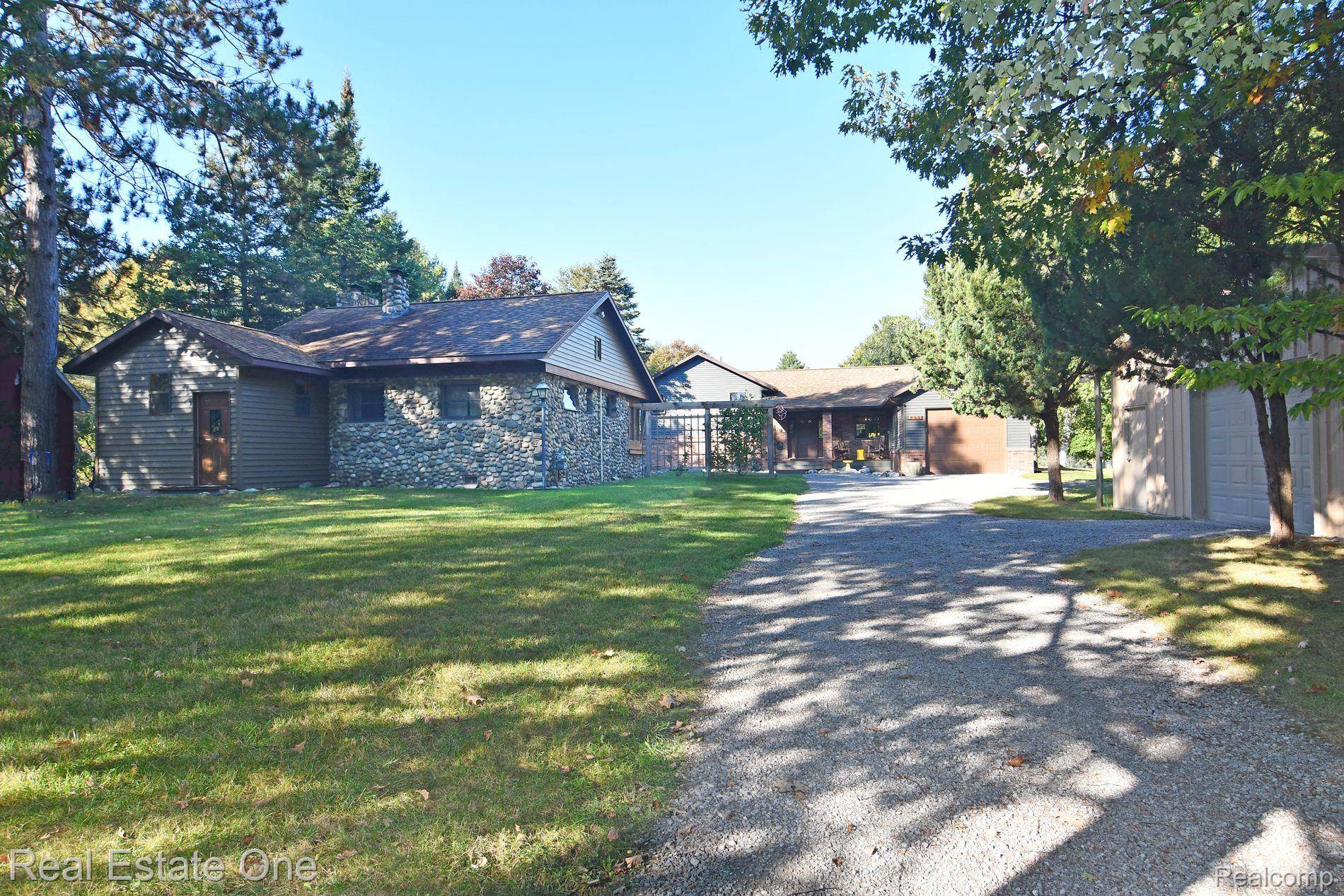 Lincoln, MI 48742,4331 N BURR OAK RD