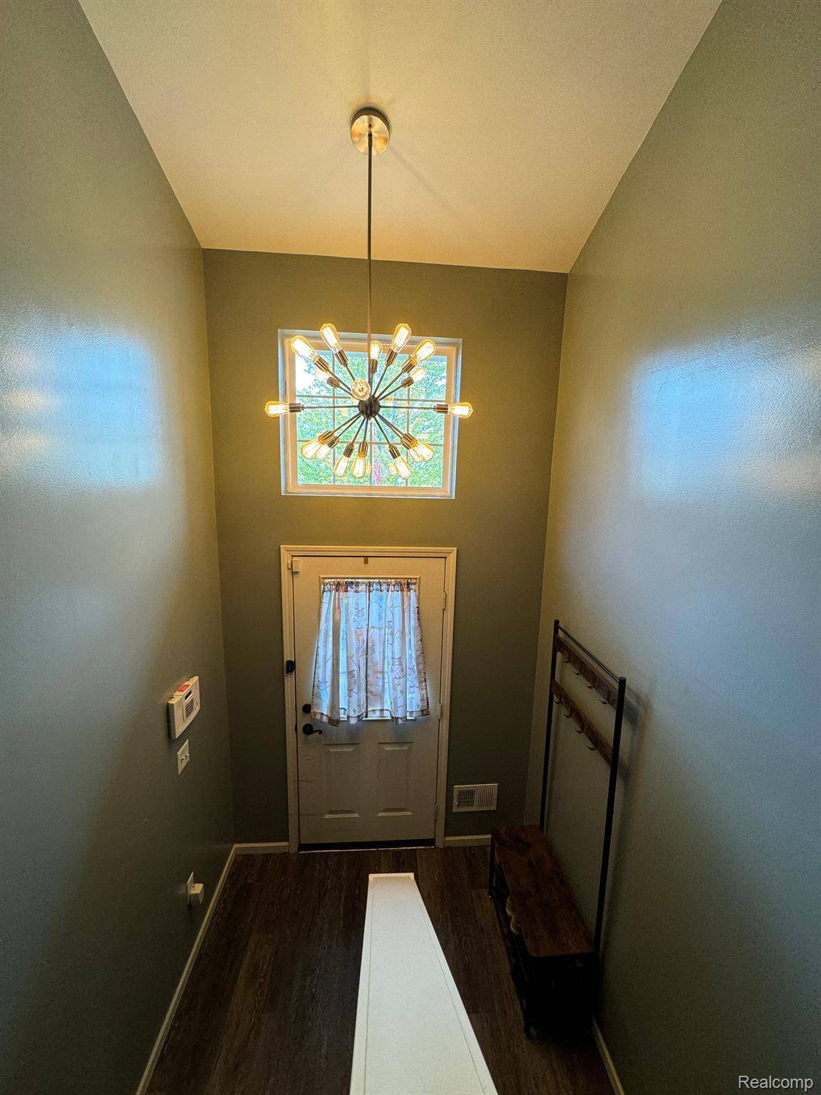 Woodhaven, MI 48183,26747 KIRKWAY CIR