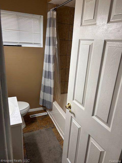 Flint, MI 48505,110 W FOSS AVE