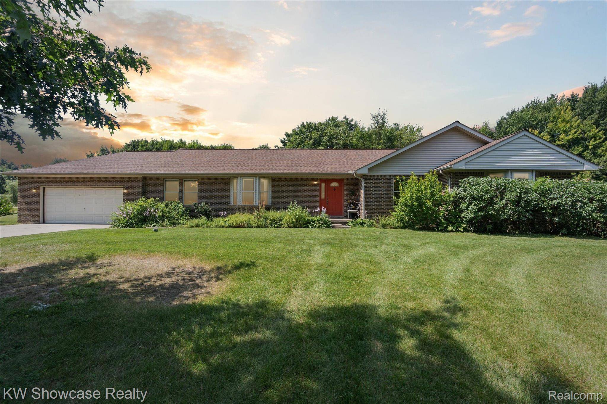 Davisburg, MI 48350,6799 COUNTRY LANE DR