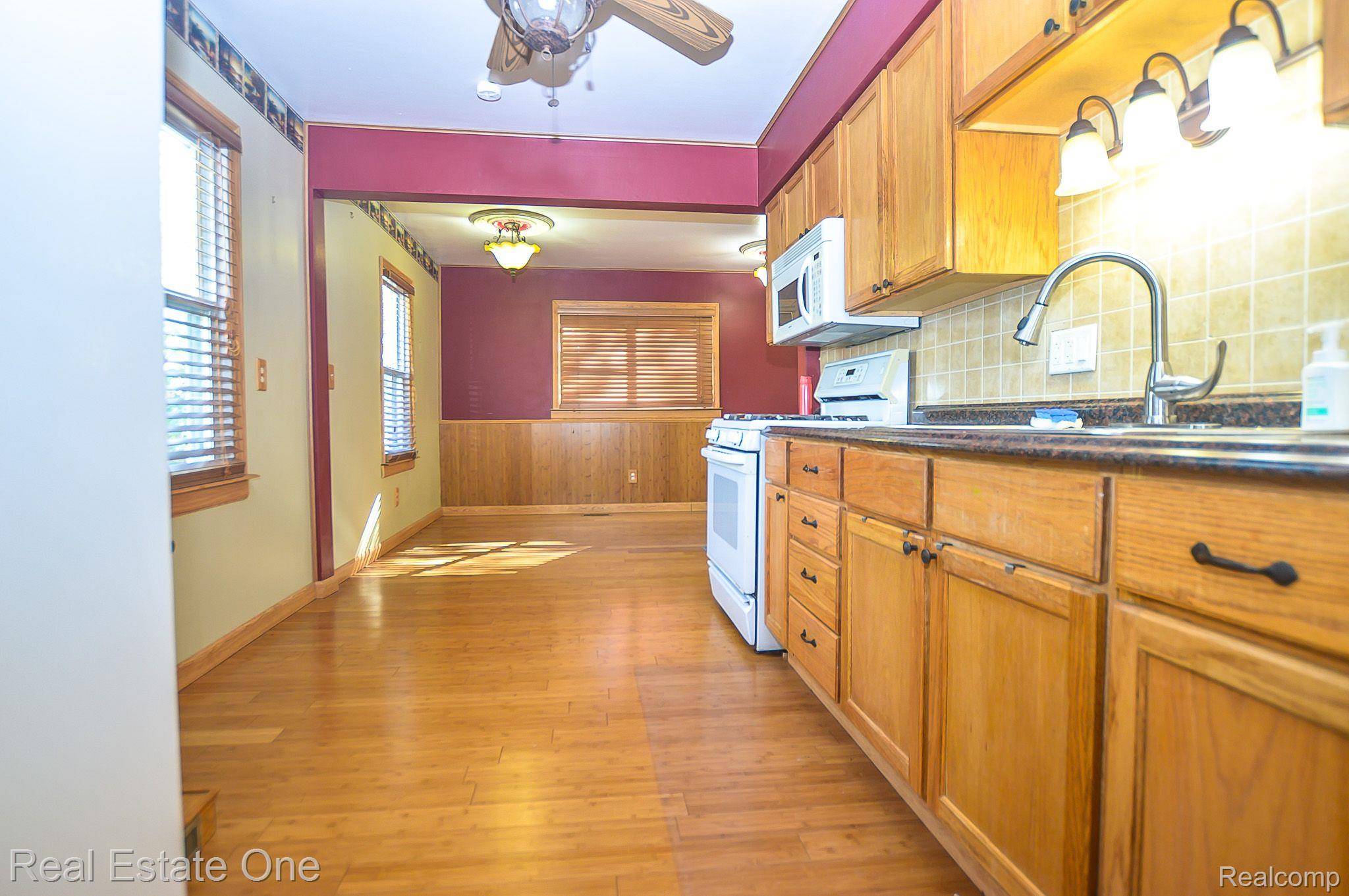 Wixom, MI 48393,3363 THEODORE E