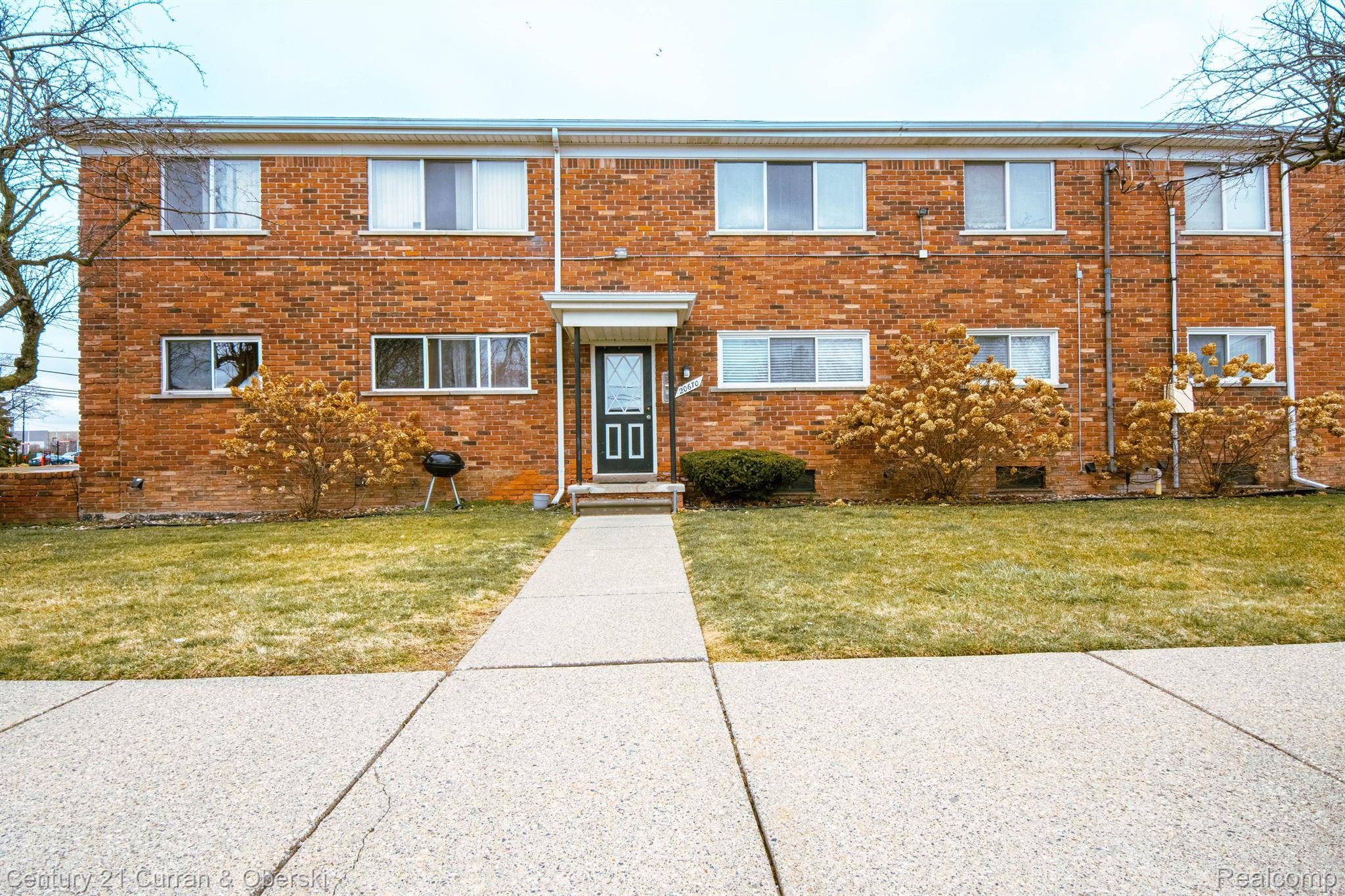 Harper Woods, MI 48225,20670 BEACONSFIELD ST #4