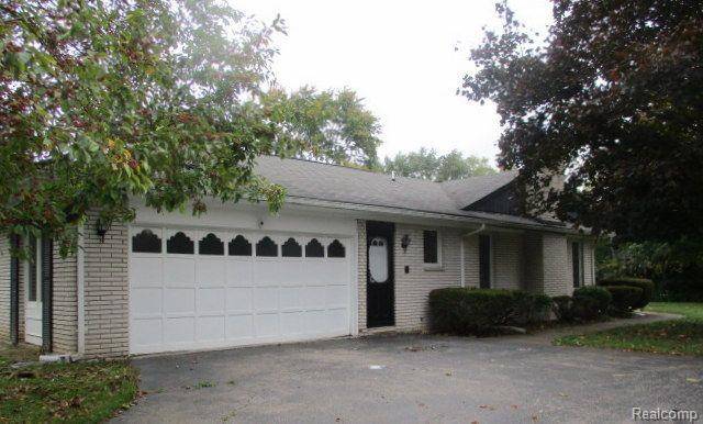 Southfield, MI 48076,29932 WOODHAVEN LN