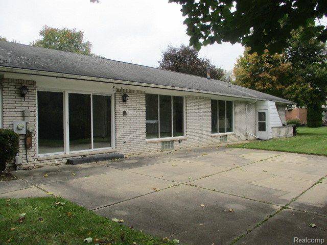 Southfield, MI 48076,29932 WOODHAVEN LN