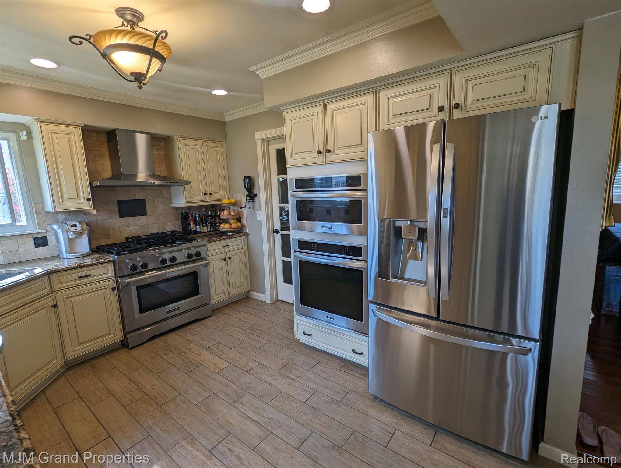 Woodhaven, MI 48183,26871 COACHLIGHT ST