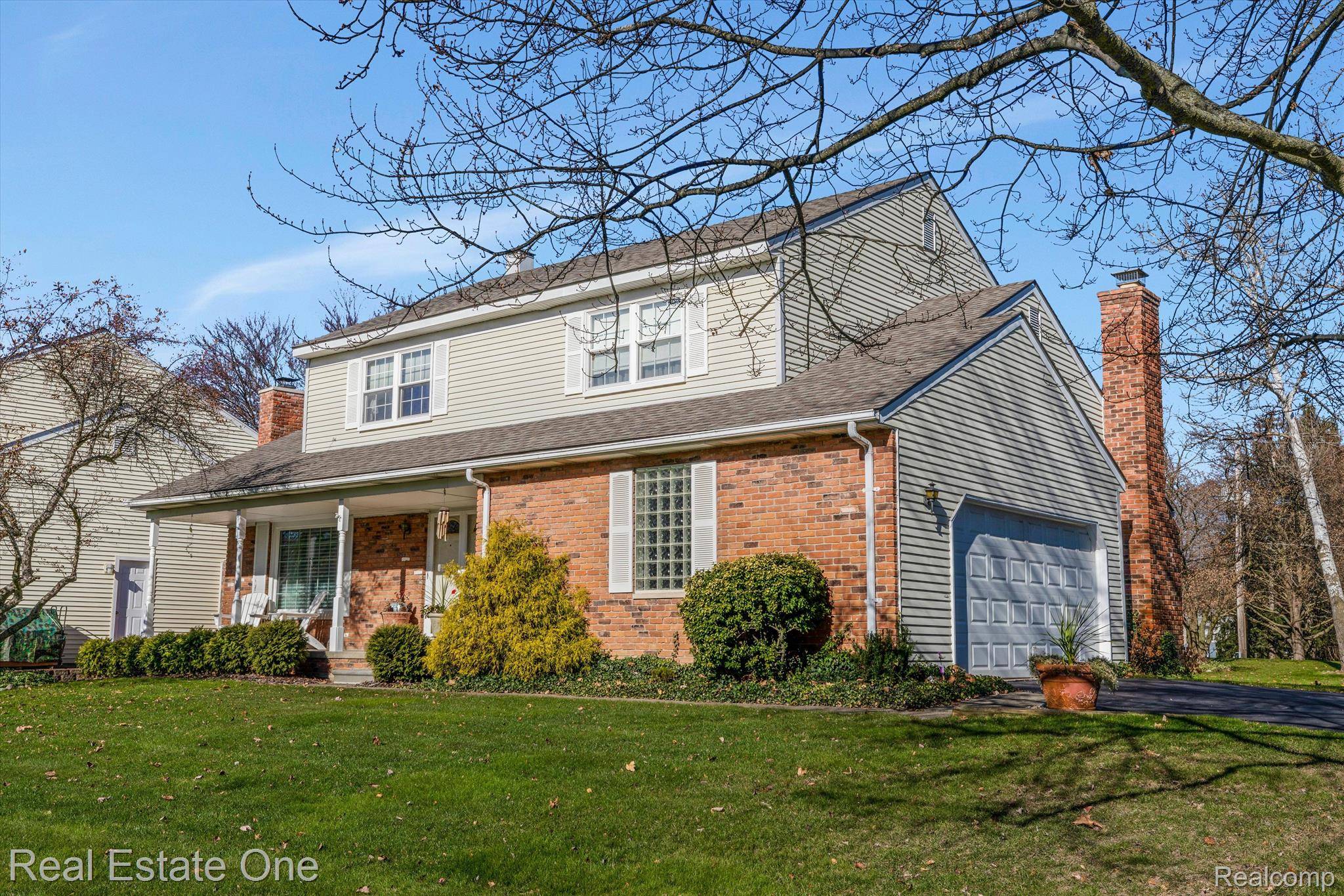 Wixom, MI 48393,1956 Roxbury RUN