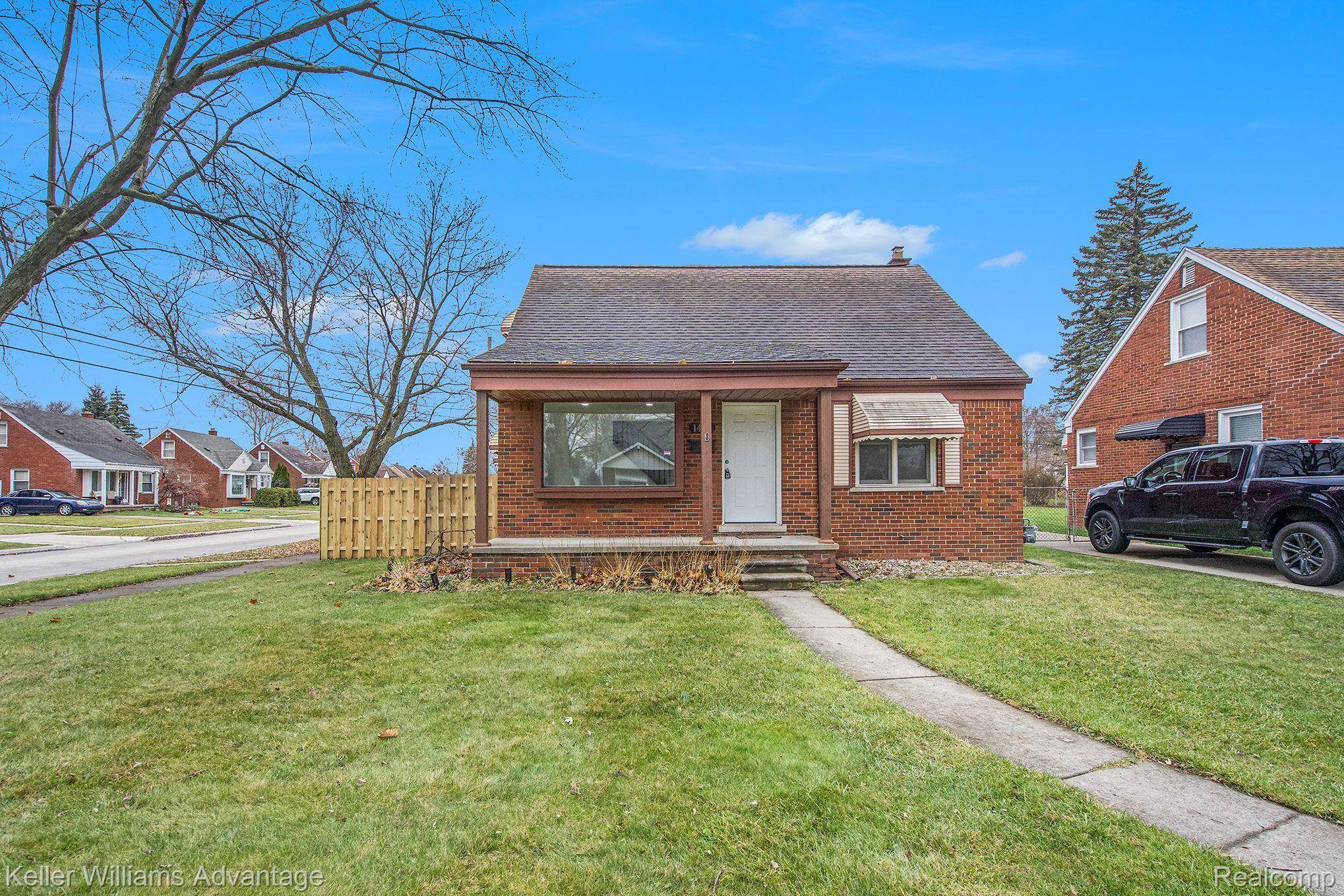 Dearborn Heights, MI 48125,1484 ORCHARD LN