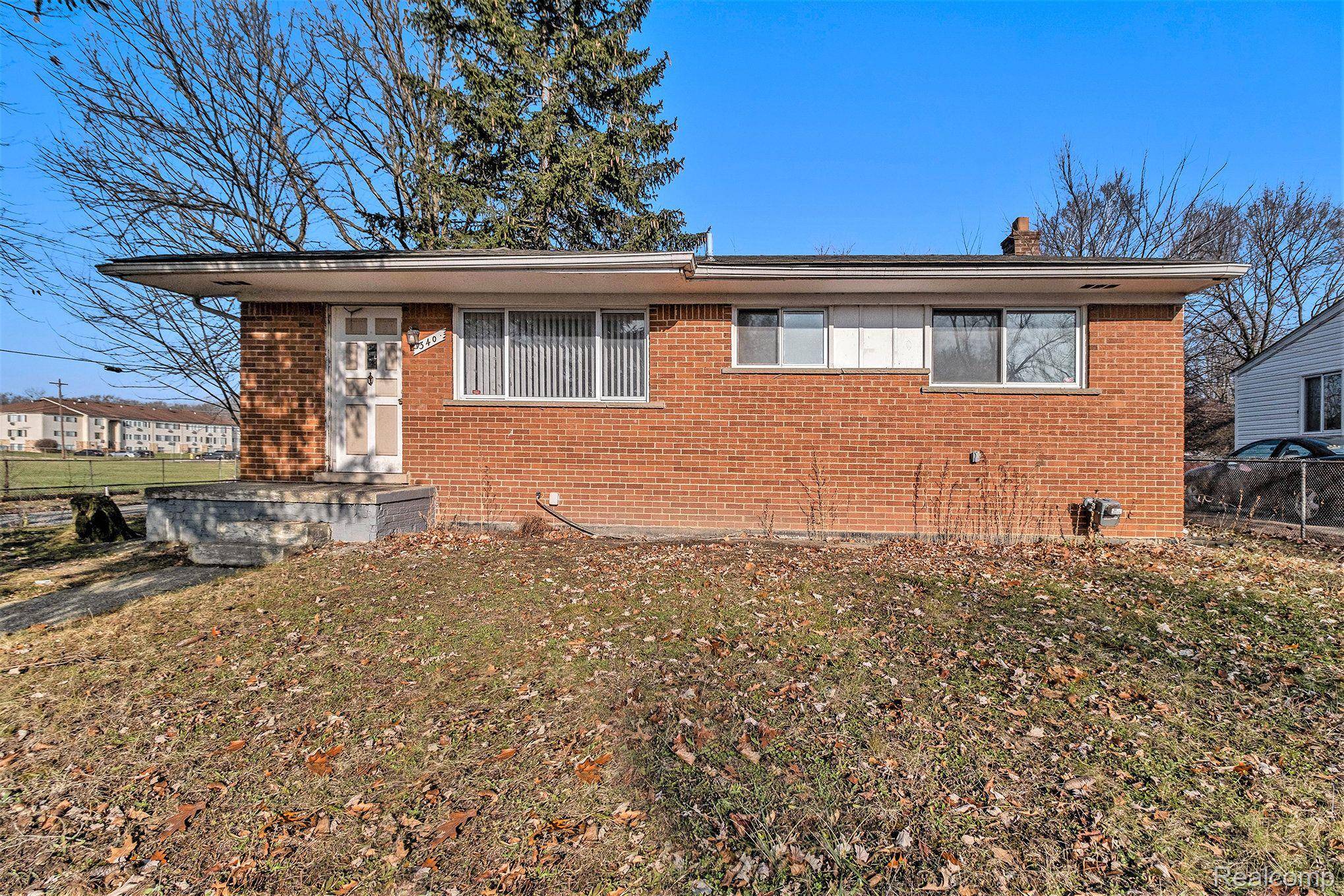 Pontiac, MI 48340,340 W YALE AVE