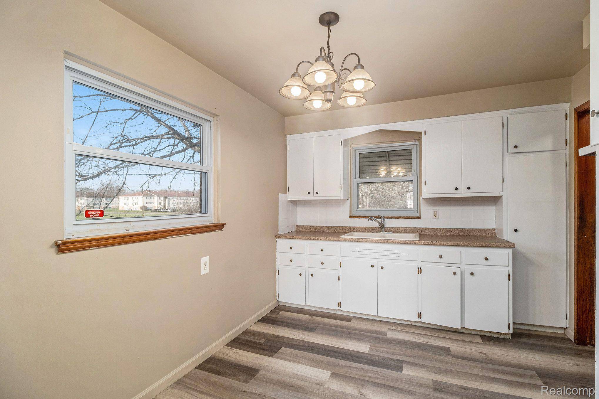 Pontiac, MI 48340,340 W YALE AVE