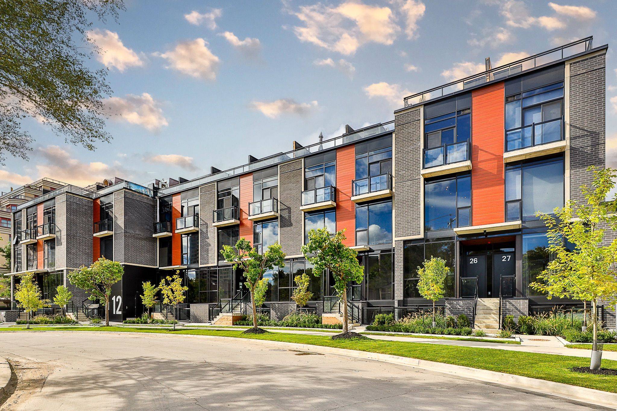 Toronto C15, ON M2K 1A7,12 Dervock CRES #17