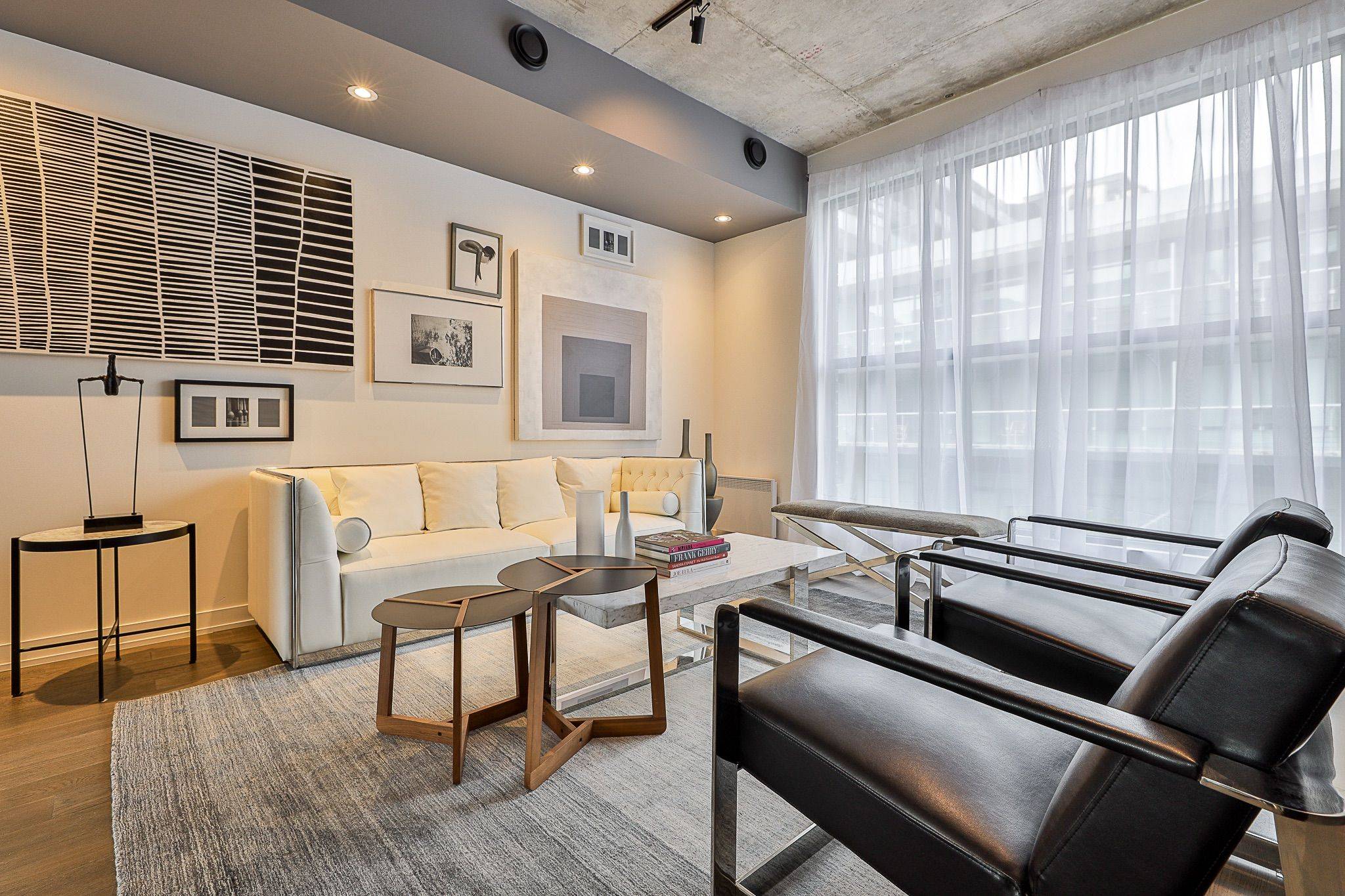 Toronto C15, ON M2K 1A7,12 Dervock CRES #17