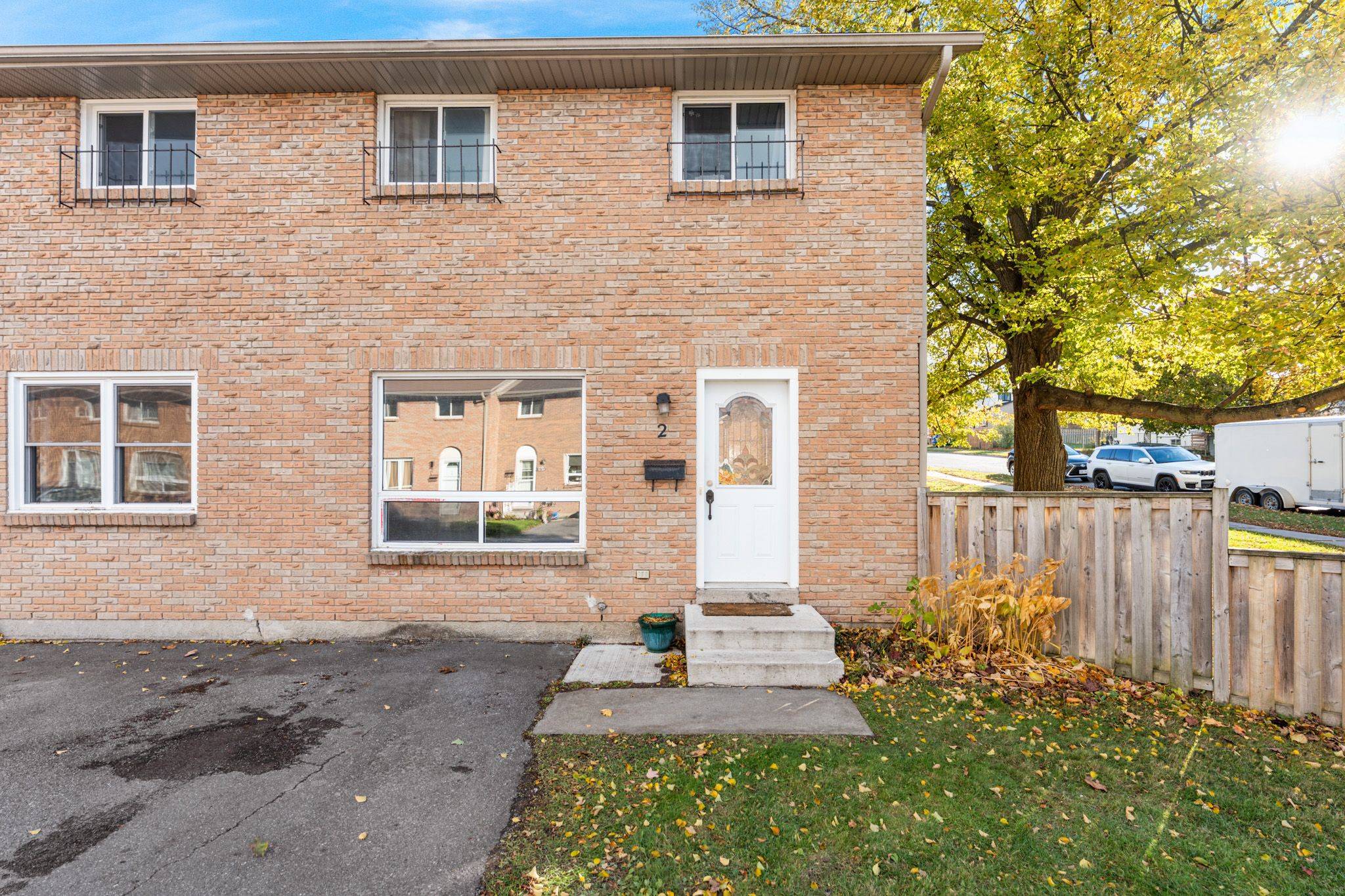 Kingston, ON K7M 6Z3,2 Rosemund CRES #72