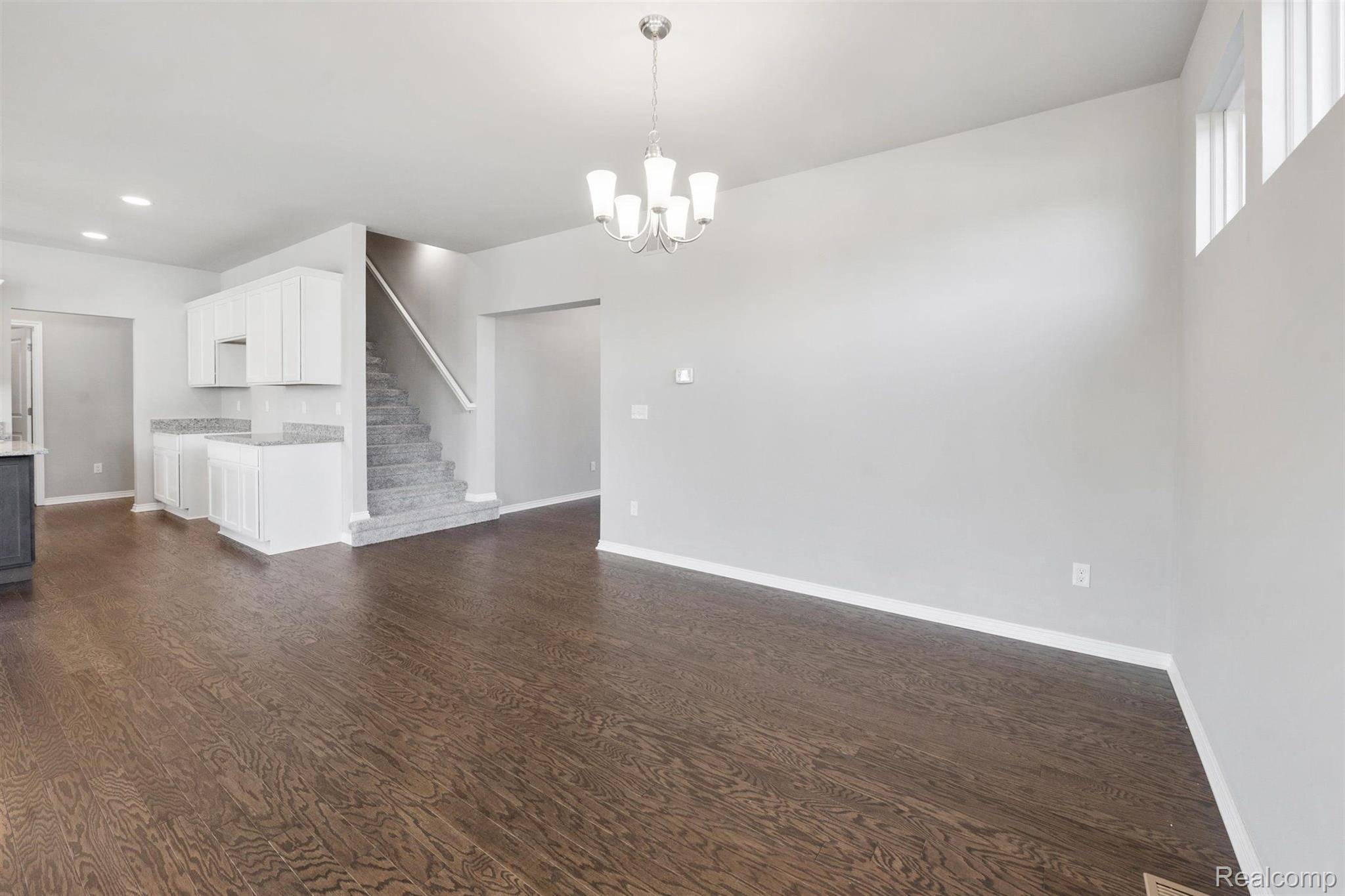 Wixom, MI 48393,1900 EMERALD LN