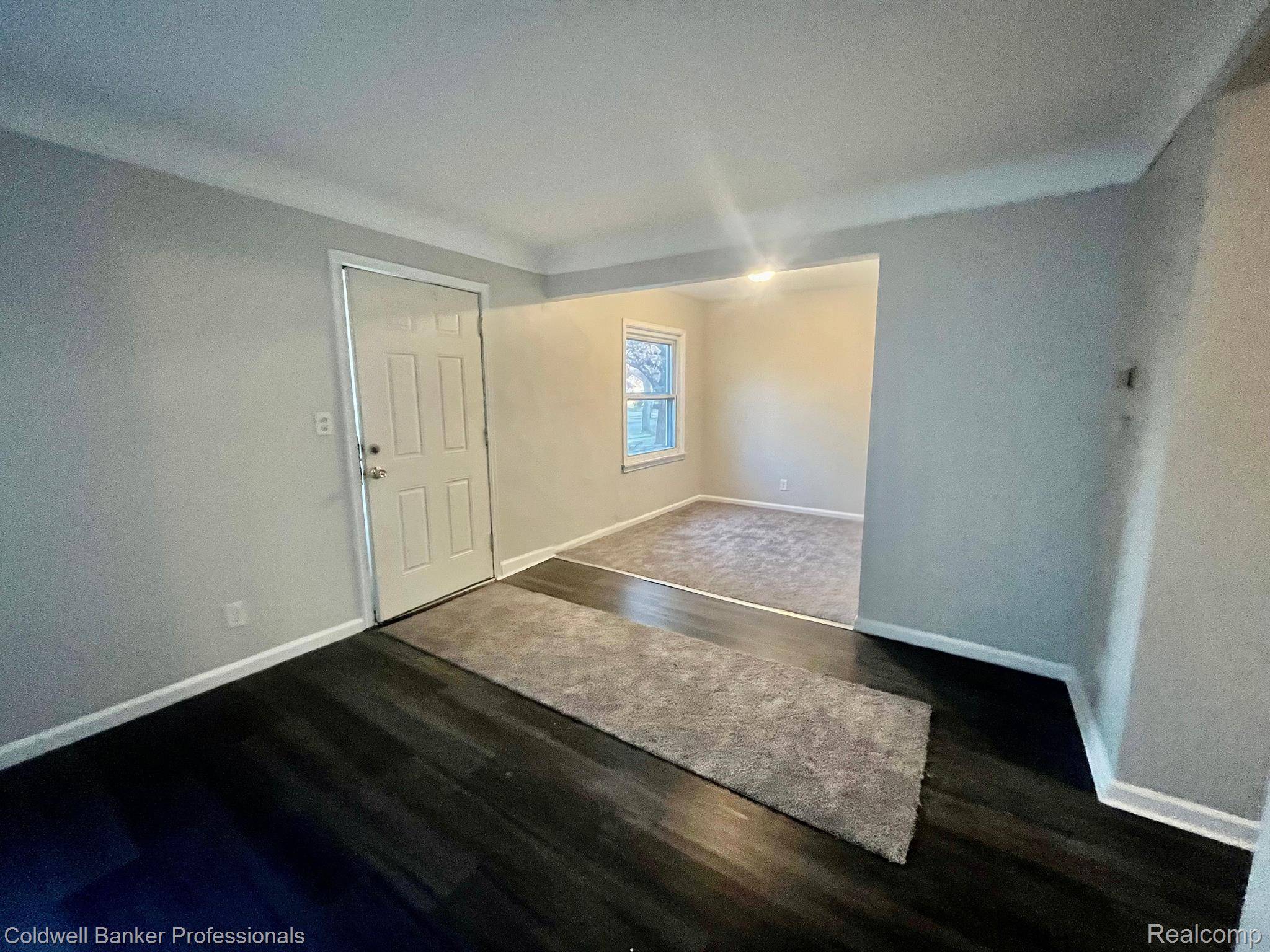 Harper Woods, MI 48225,19130 WOODCREST ST