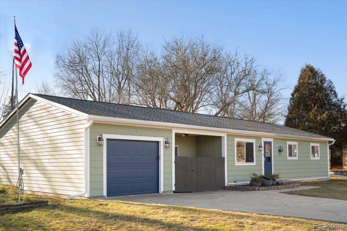 Lapeer, MI 48446,265 PARKWAY ST