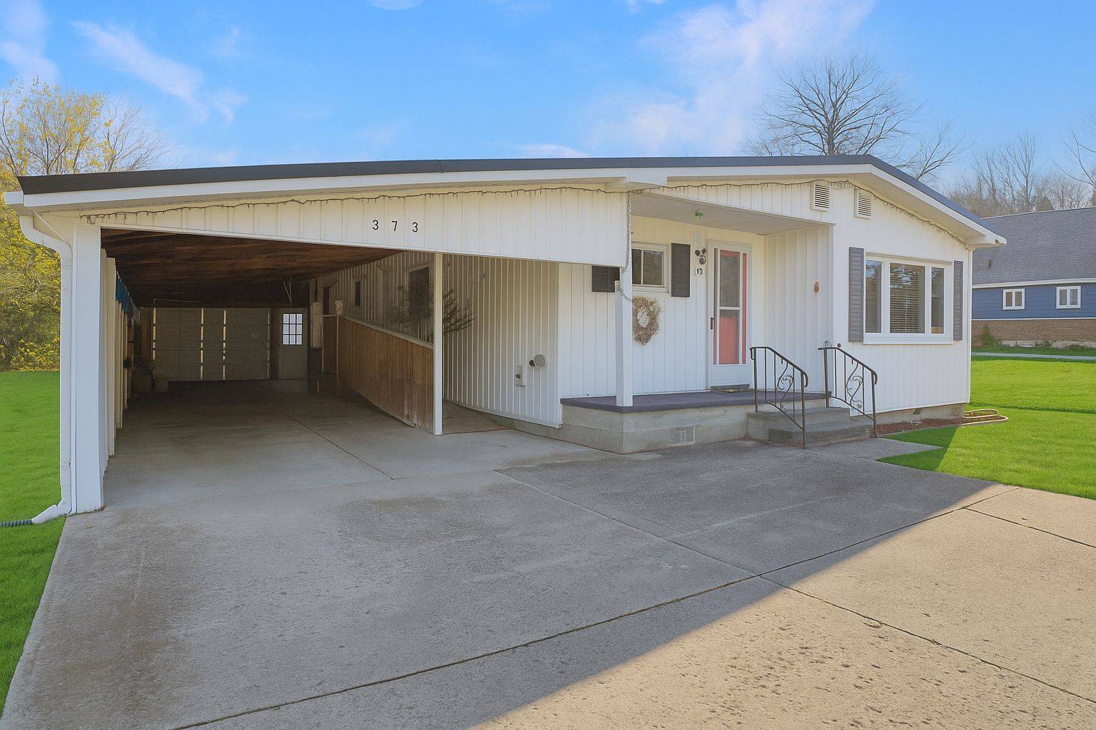 South Bruce Peninsula, ON N0H 2T0,373 Isaac ST