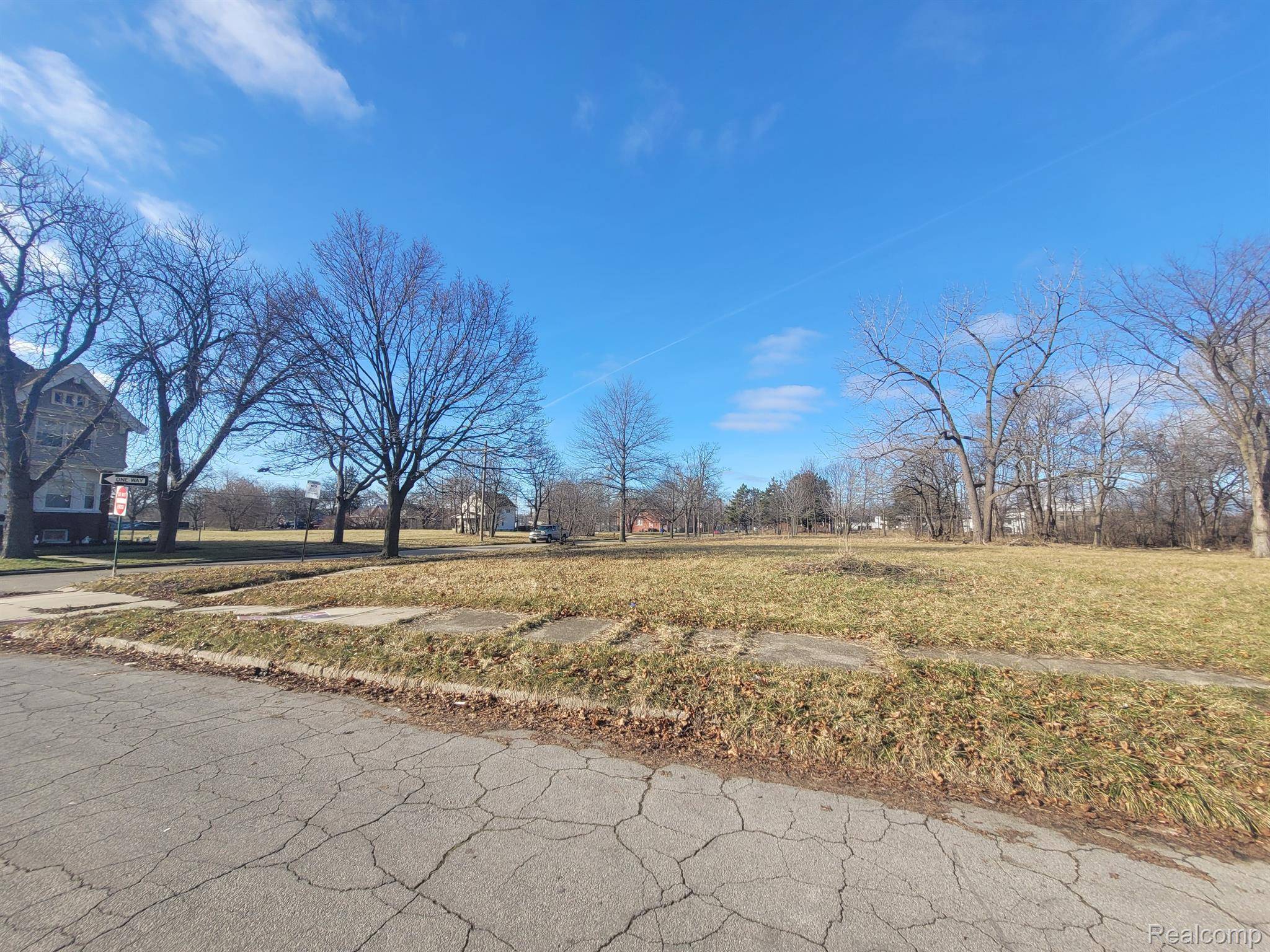 Detroit, MI 48208,1944 PUTNAM ST