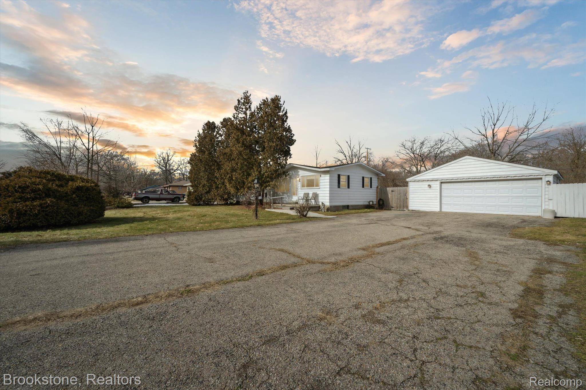 Rochester Hills, MI 48307,1479 MORLEY AVE