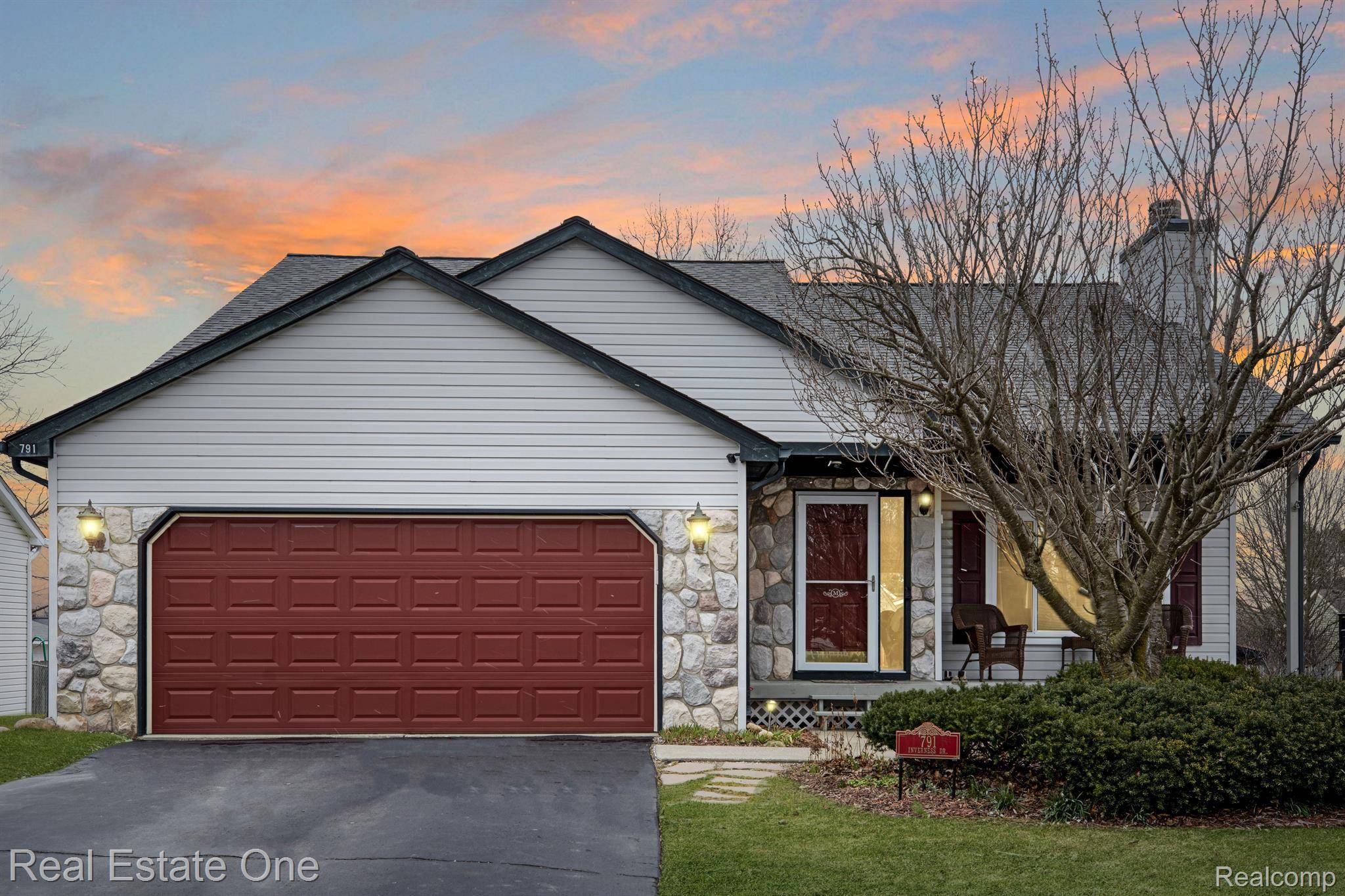 Oxford, MI 48371,791 INVERNESS DR