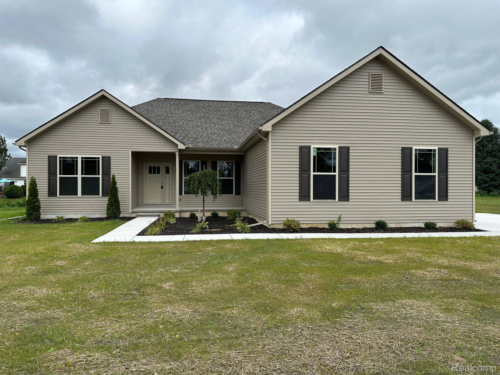 North Branch, MI 48461,6043 Andrea LN