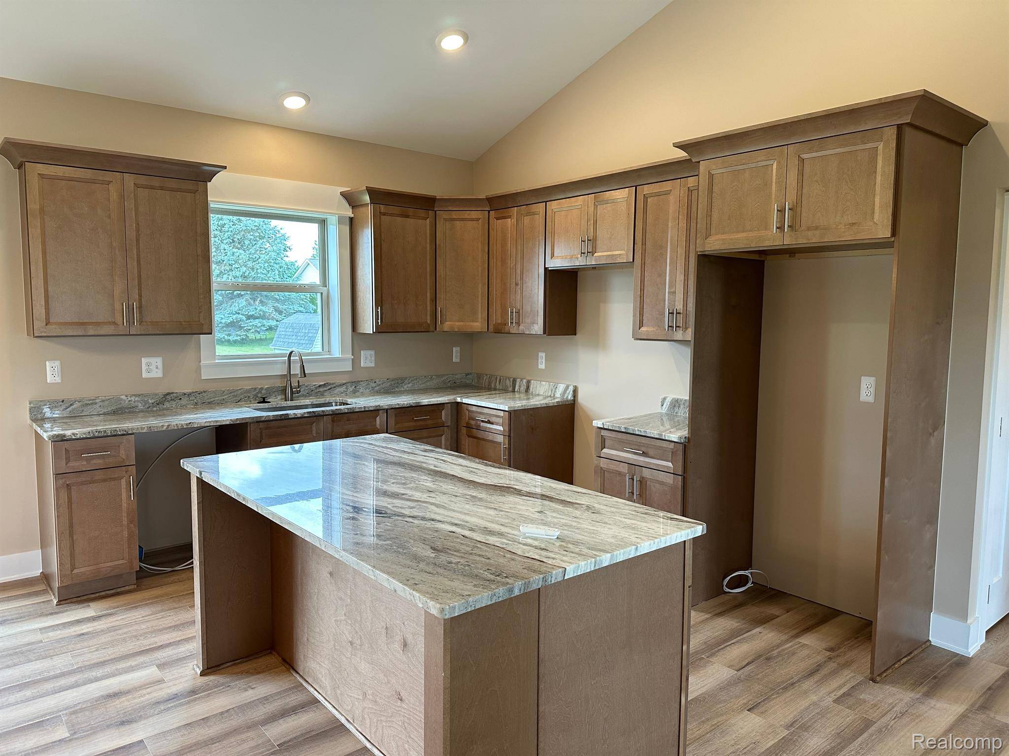 North Branch, MI 48461,6043 Andrea LN