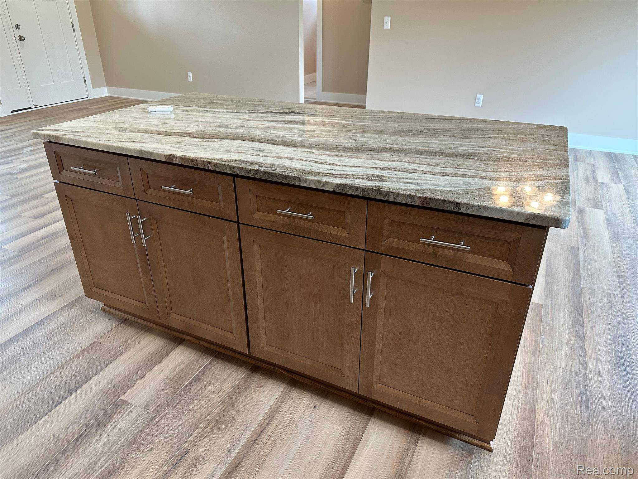 North Branch, MI 48461,6043 Andrea LN