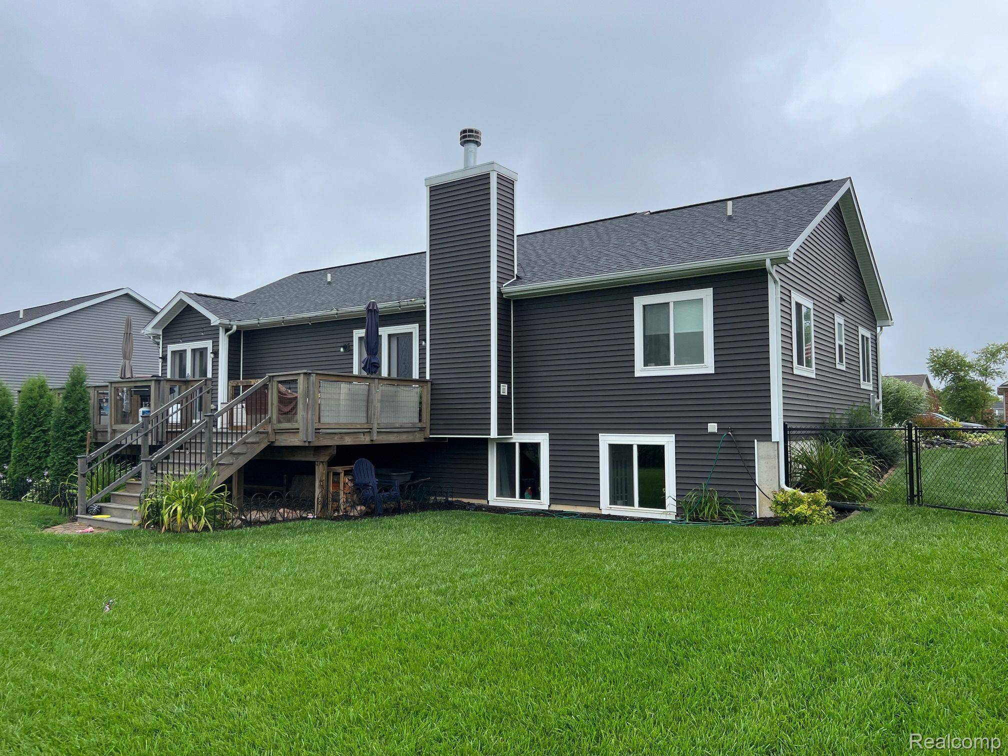 Lapeer, MI 48446,2820 BERKSHIRE ST