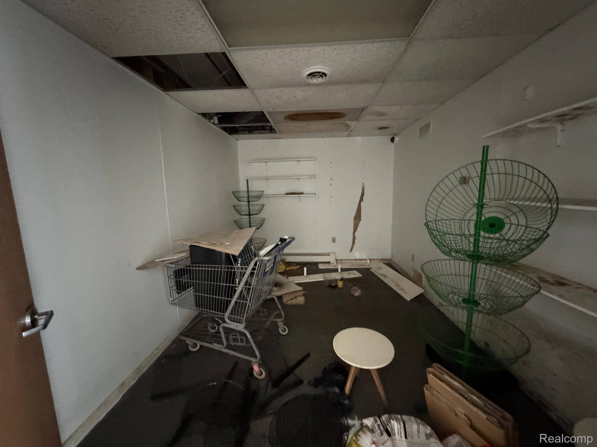 Flint, MI 48506,910 N VERNON AVE