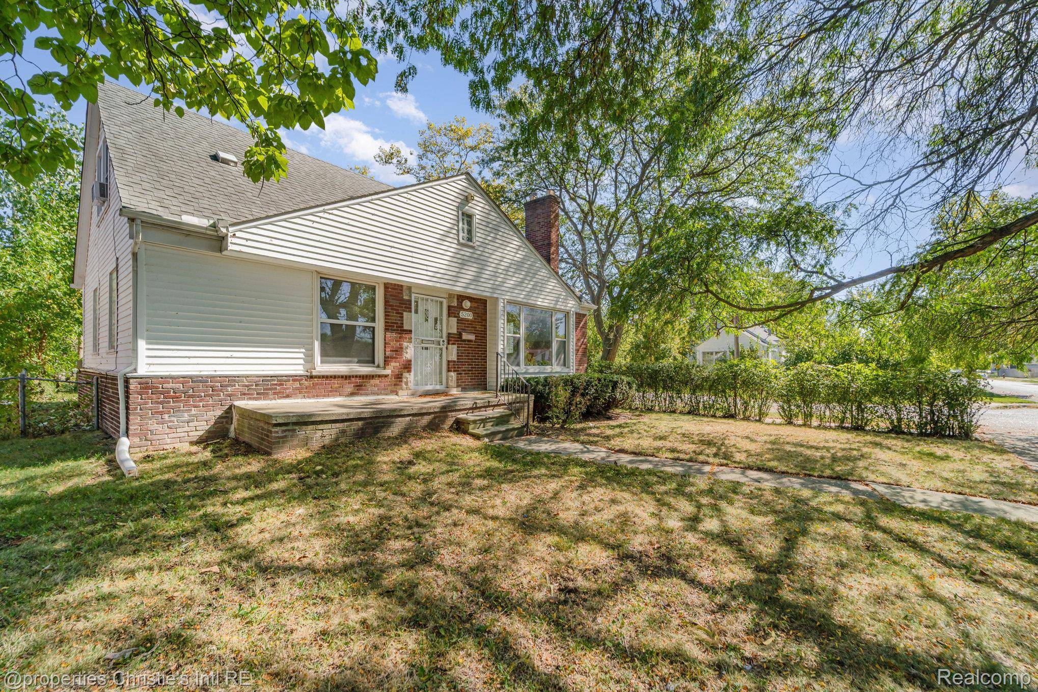 Detroit, MI 48224,5200 Lodewyck ST