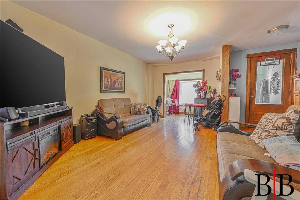 Brooklyn, NY 11234,2117 Troy AVE