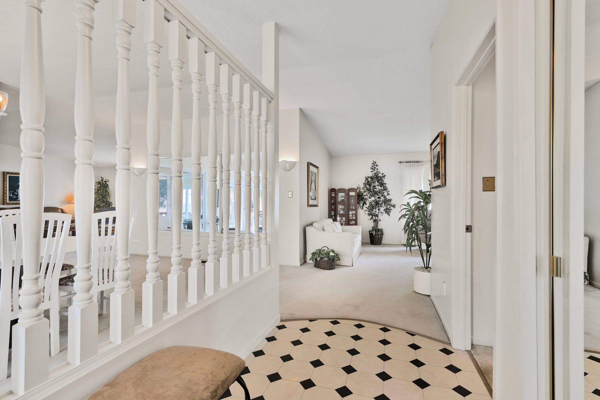 Ramara, ON L0K 1B0,5 Park LN