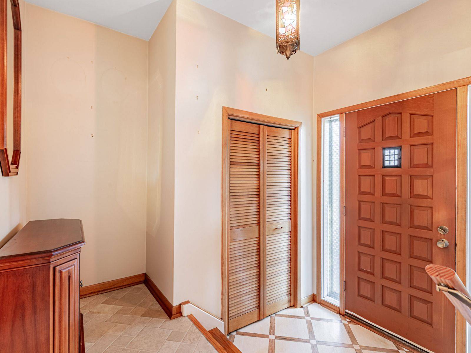 Toronto W05, ON M3N 1V4,6 Blacksmith CRES