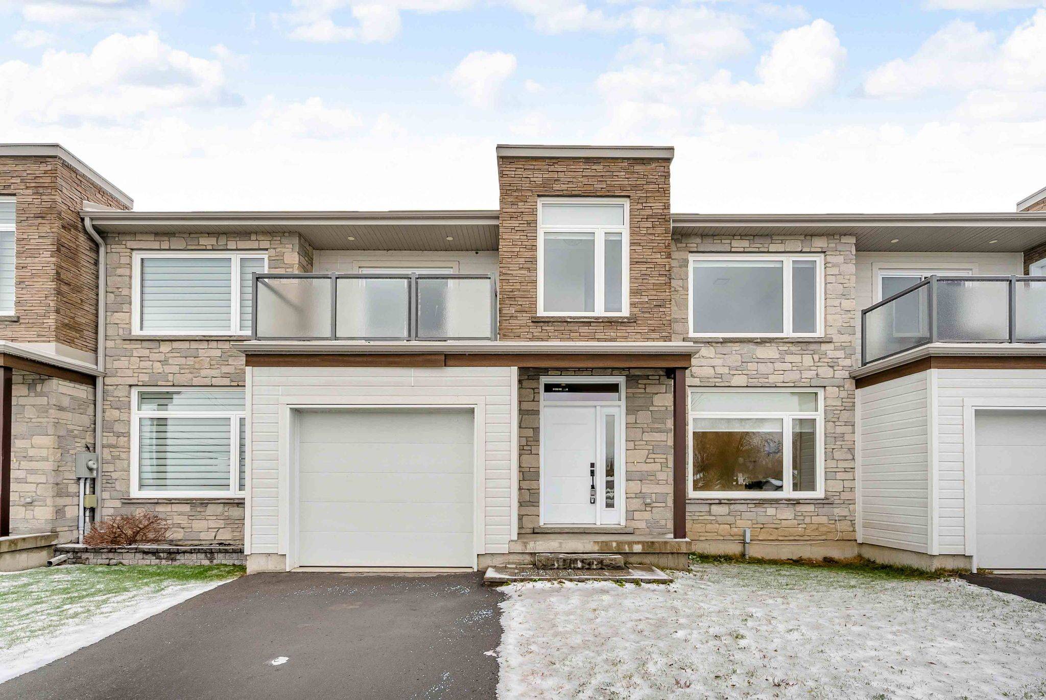 South Glengarry, ON K6H 5R5,6664 Glen Walter Park RD