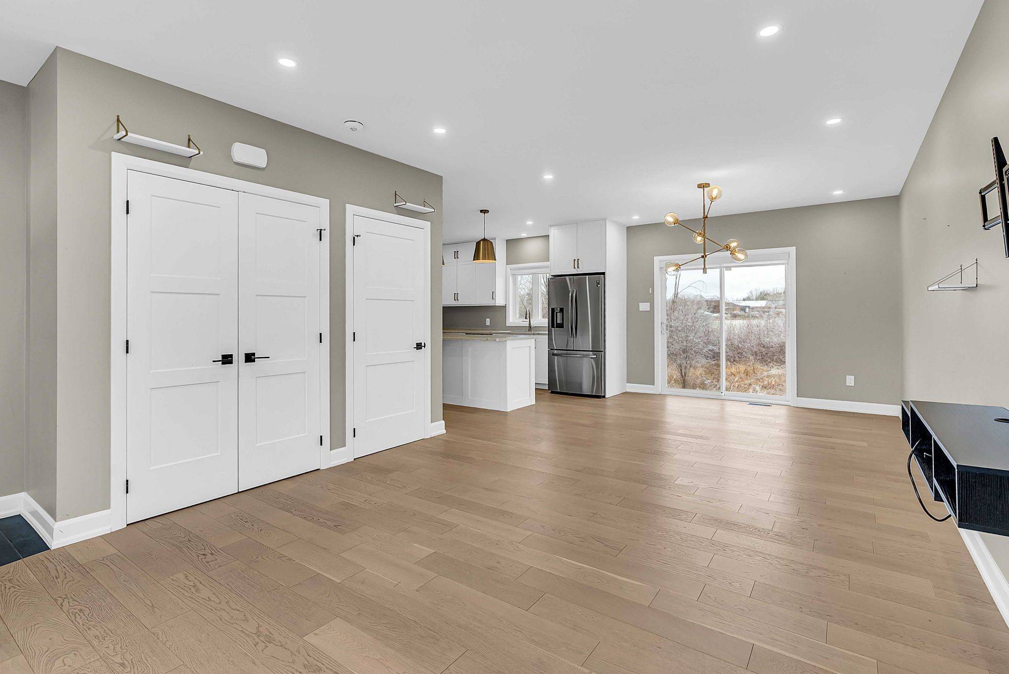 South Glengarry, ON K6H 5R5,6664 Glen Walter Park RD