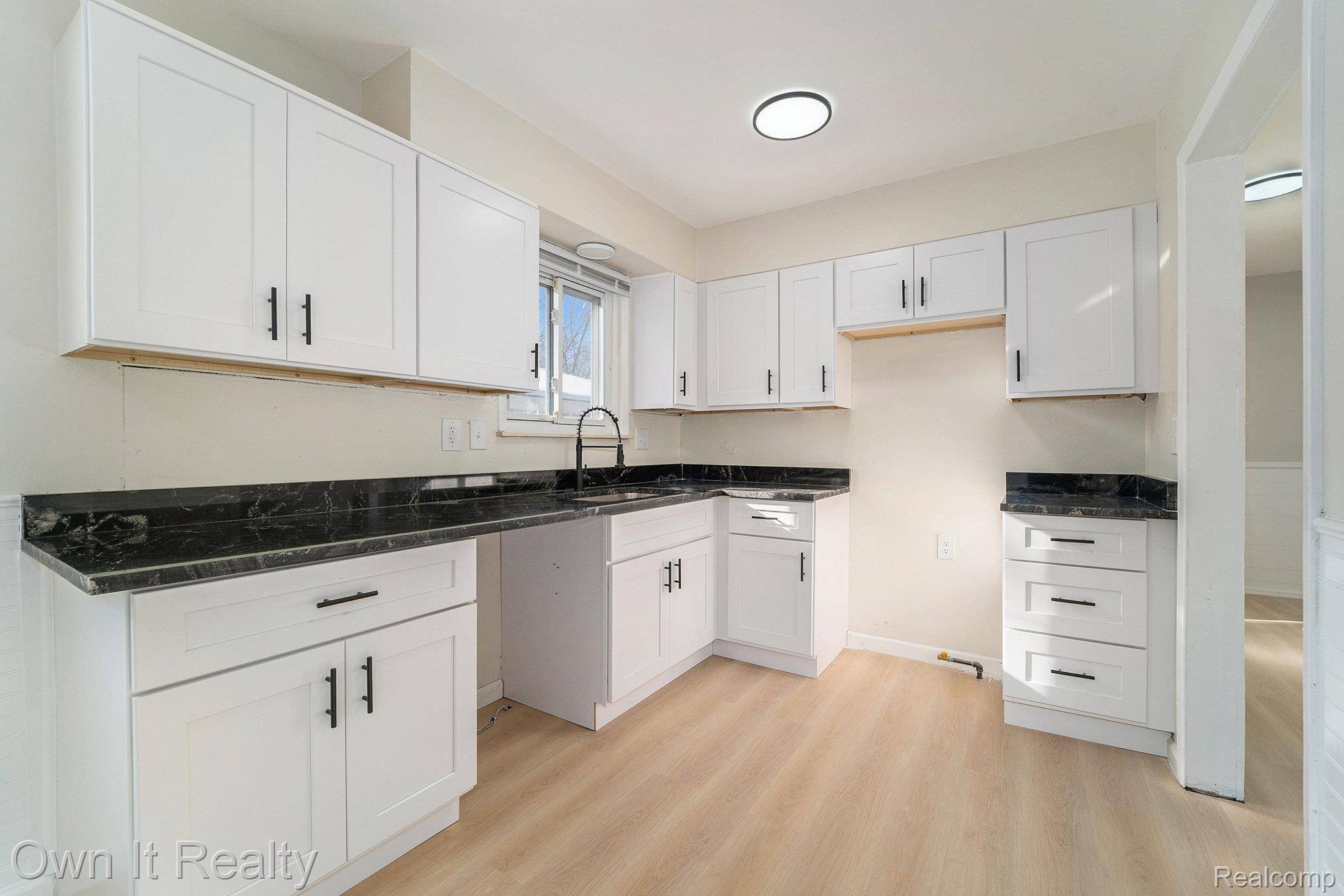 Inkster, MI 48141,28457 Oakwood ST