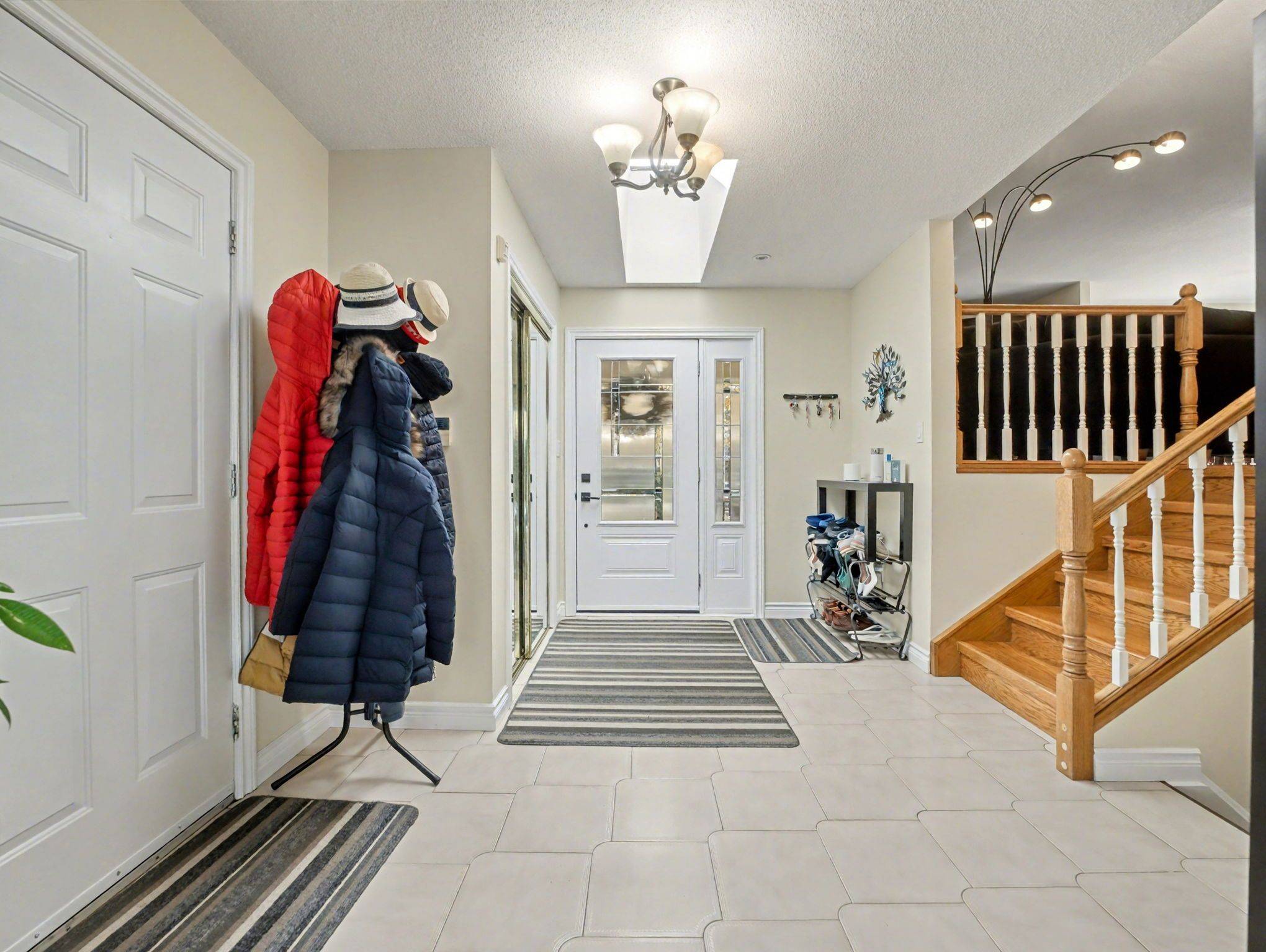 Niagara Falls, ON L2H 2S2,6753 Buckingham DR