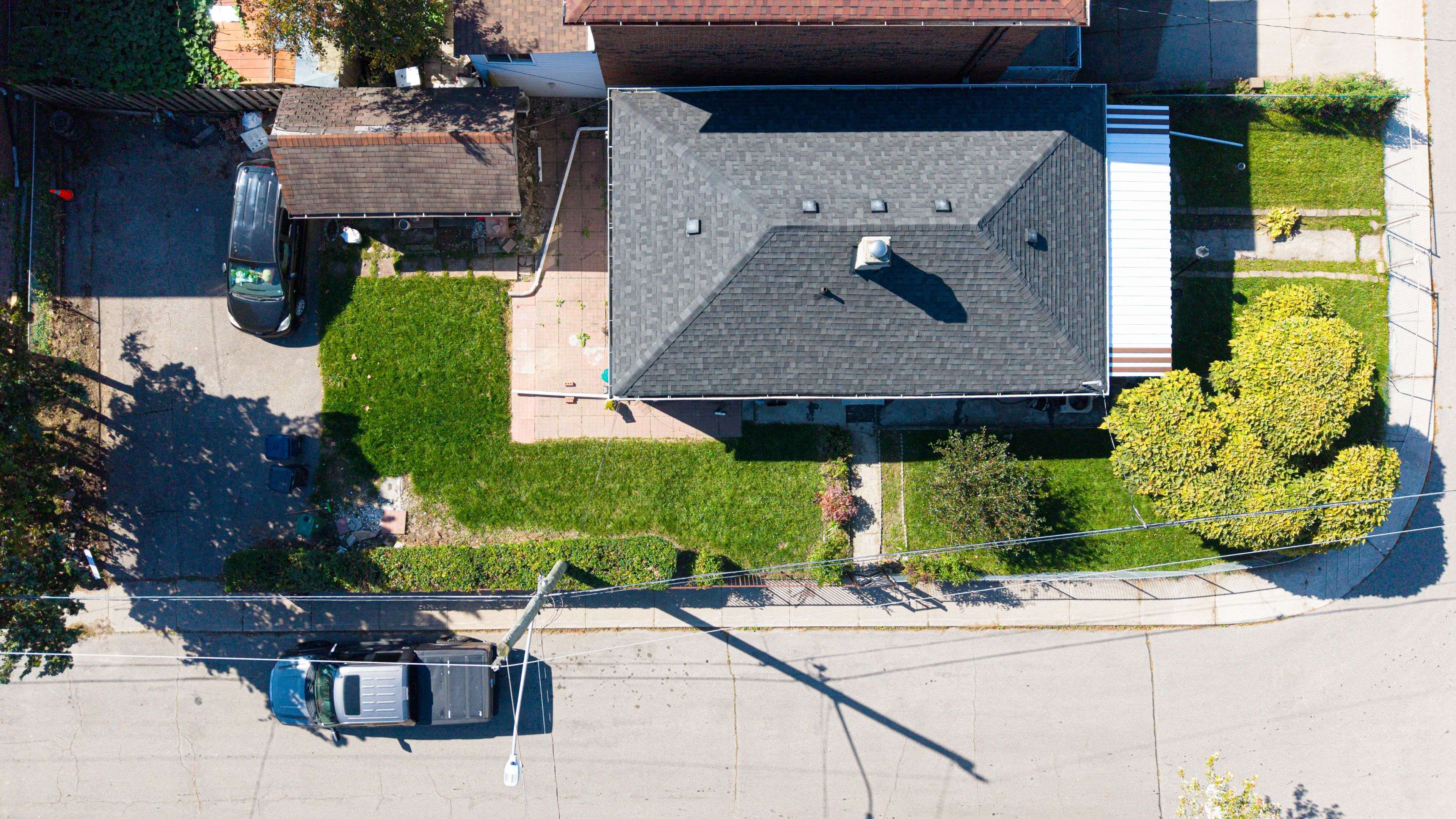 Toronto E06, ON M1L 1H2,39 Butterworth AVE