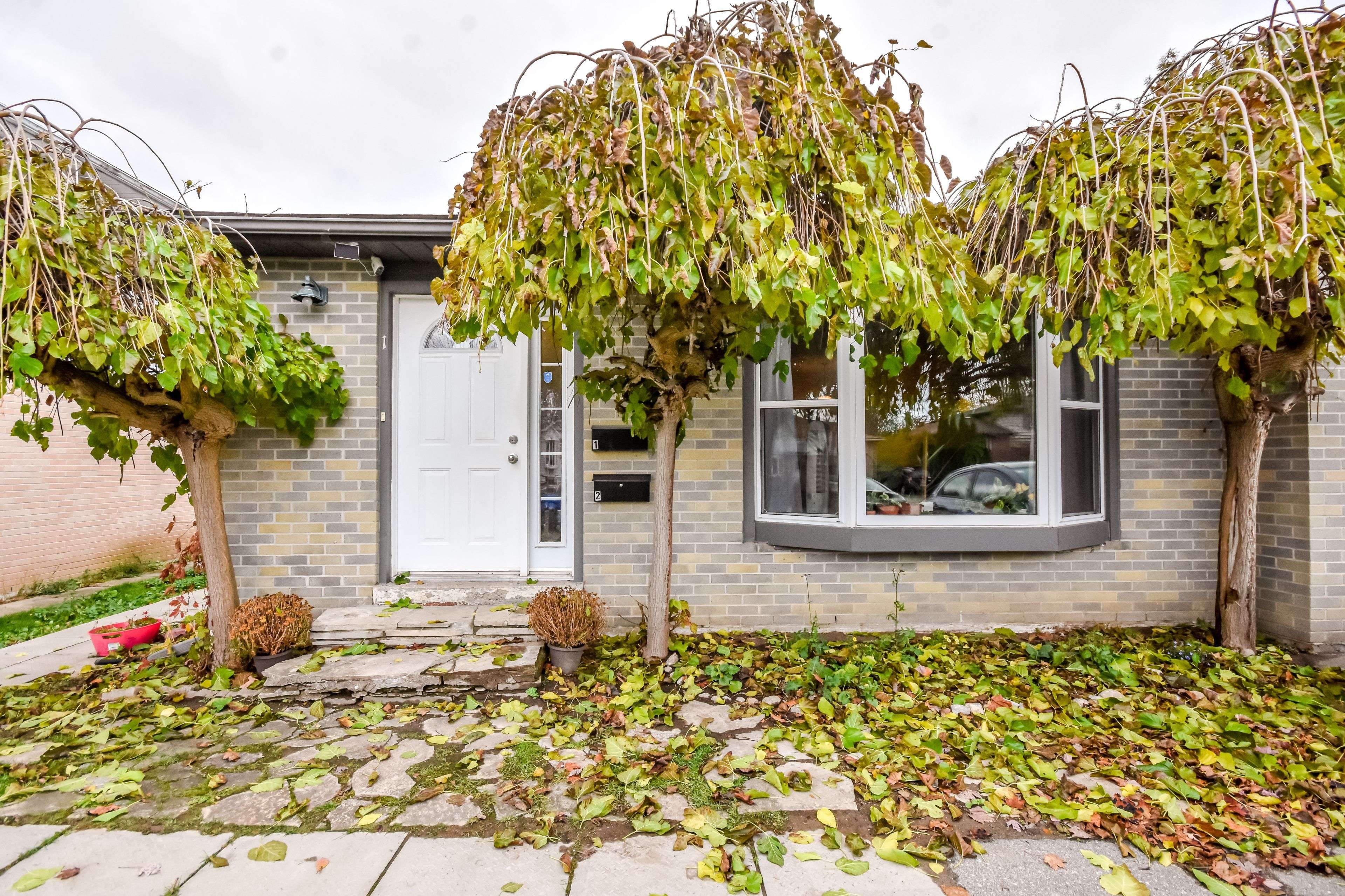 Barrie, ON L4M 5C1,75 Bernick DR