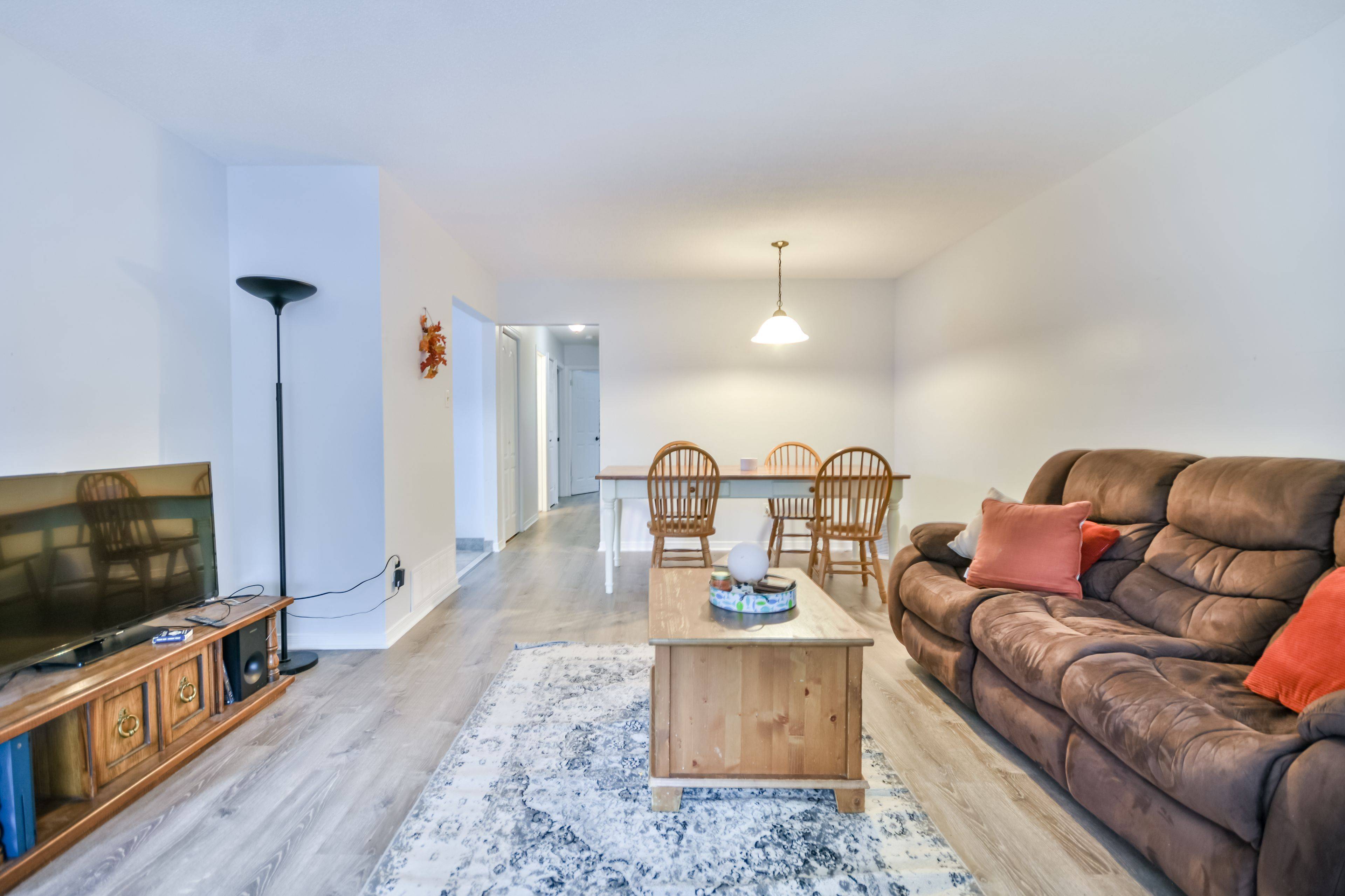 Barrie, ON L4M 5C1,75 Bernick DR