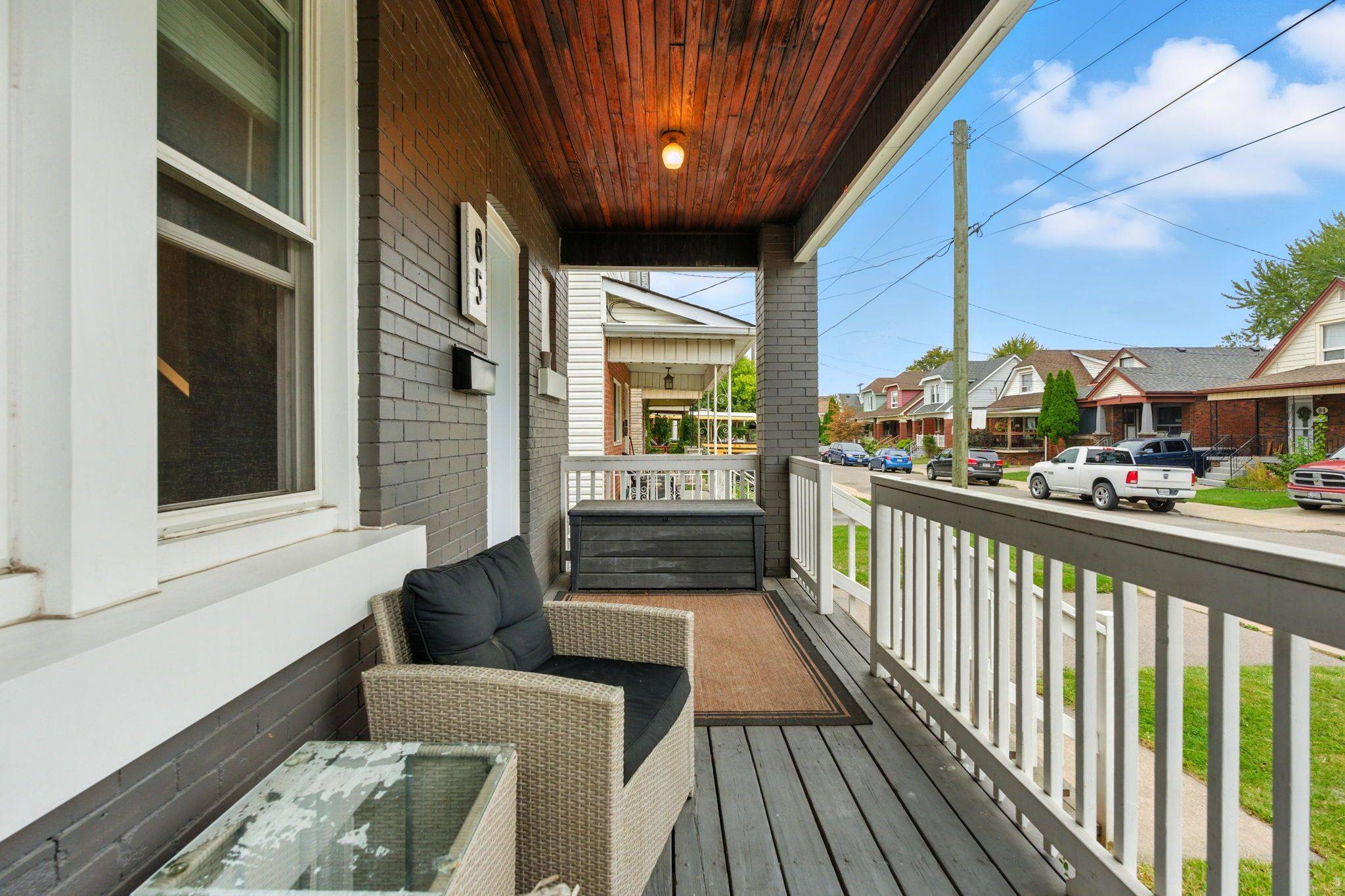 Hamilton, ON L8H 4V3,85 Crosthwaite AVE N