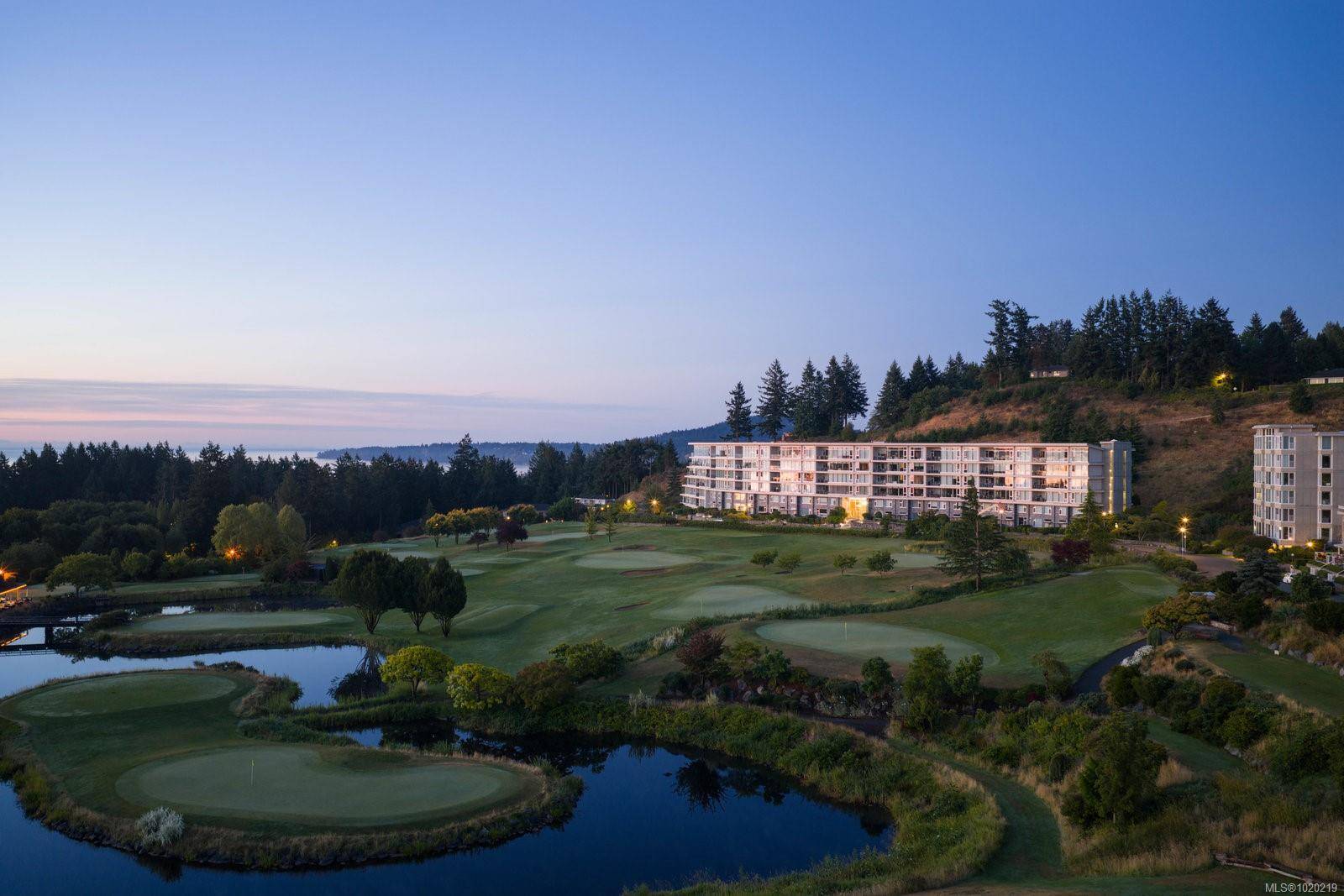 Saanich, BC V8Y 3H8,5322 Sayward Hill Cres