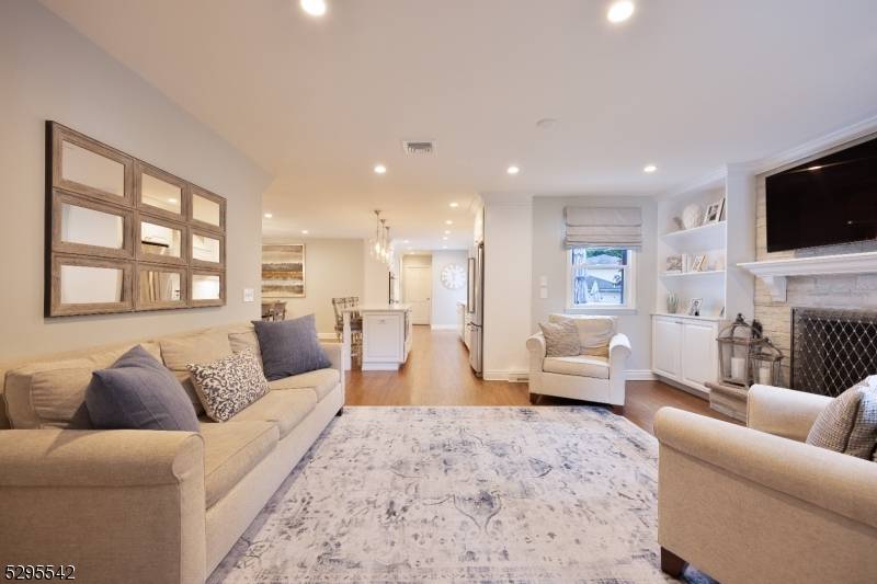 Montville Twp., NJ 07082,18 Marguerite Ln