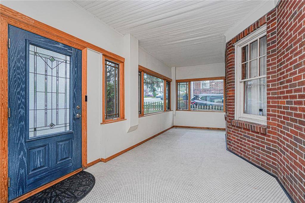 Staten  Island, NY 10301,115 Oxford PL