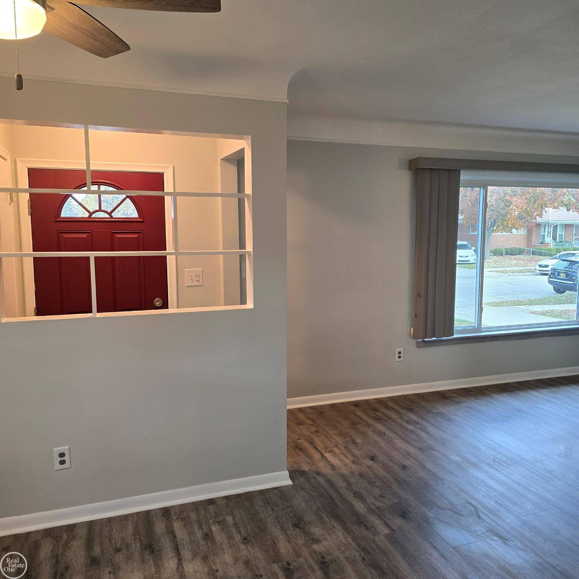 Eastpointe, MI 48021,16084 Hauss AVE